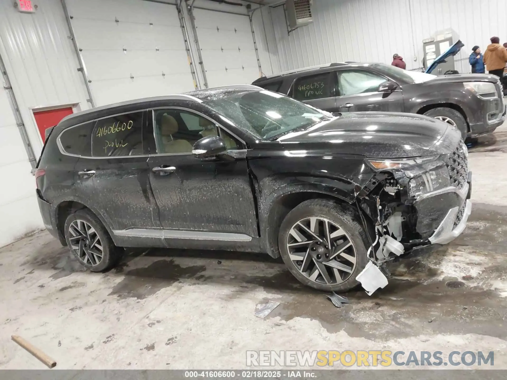 13 Photograph of a damaged car 5NMS5DAL4PH521601 HYUNDAI SANTA FE 2023