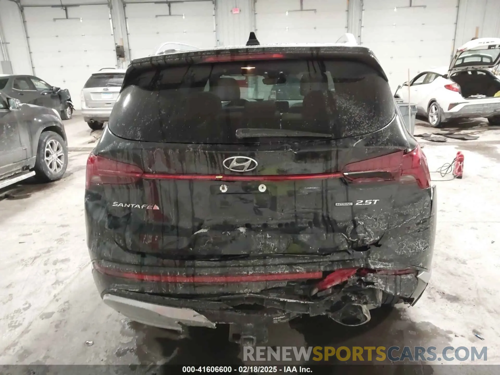 16 Photograph of a damaged car 5NMS5DAL4PH521601 HYUNDAI SANTA FE 2023
