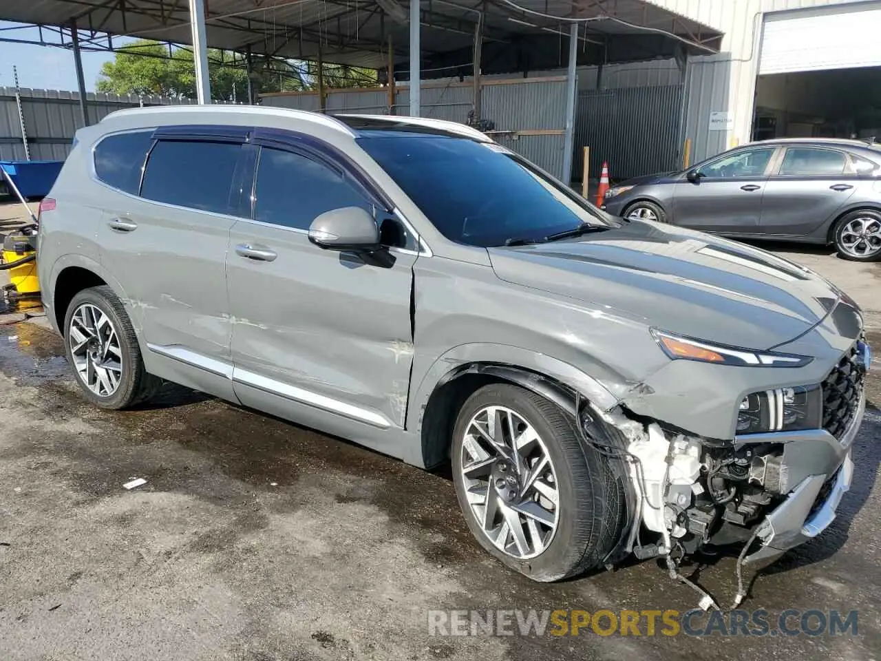 4 Photograph of a damaged car 5NMS5DAL8PH516000 HYUNDAI SANTA FE 2023