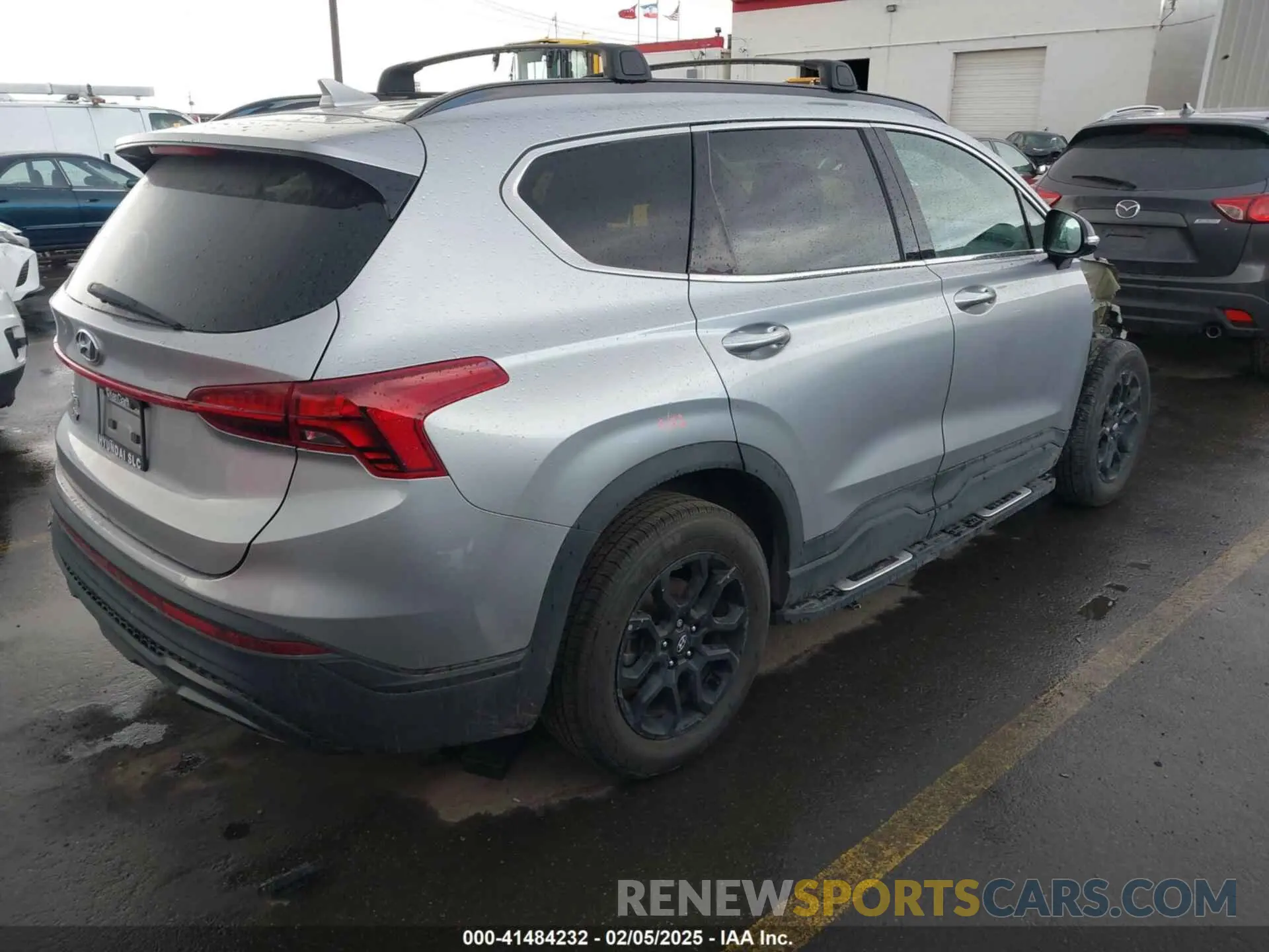 4 Фотография поврежденного автомобиля 5NMS64AJ4PH487879 HYUNDAI SANTA FE 2023