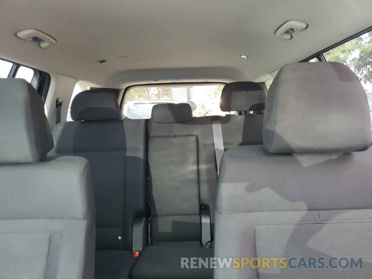 10 Фотография поврежденного автомобиля 5NMP14GL3RH016936 HYUNDAI SANTA FE 2024