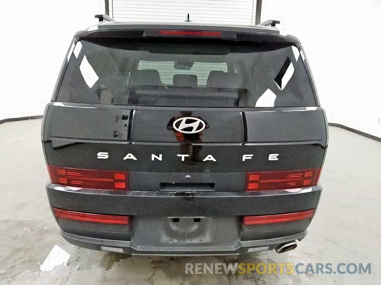 6 Photograph of a damaged car 5NMP24GL8RH015228 HYUNDAI SANTA FE 2024