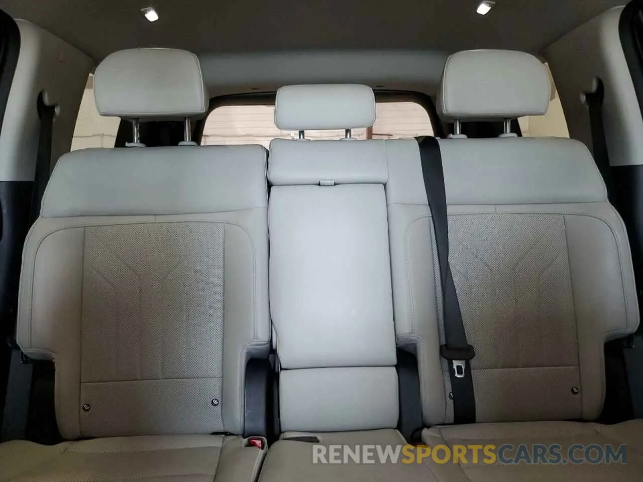 10 Фотография поврежденного автомобиля 5NMP24GL9RH027176 HYUNDAI SANTA FE 2024