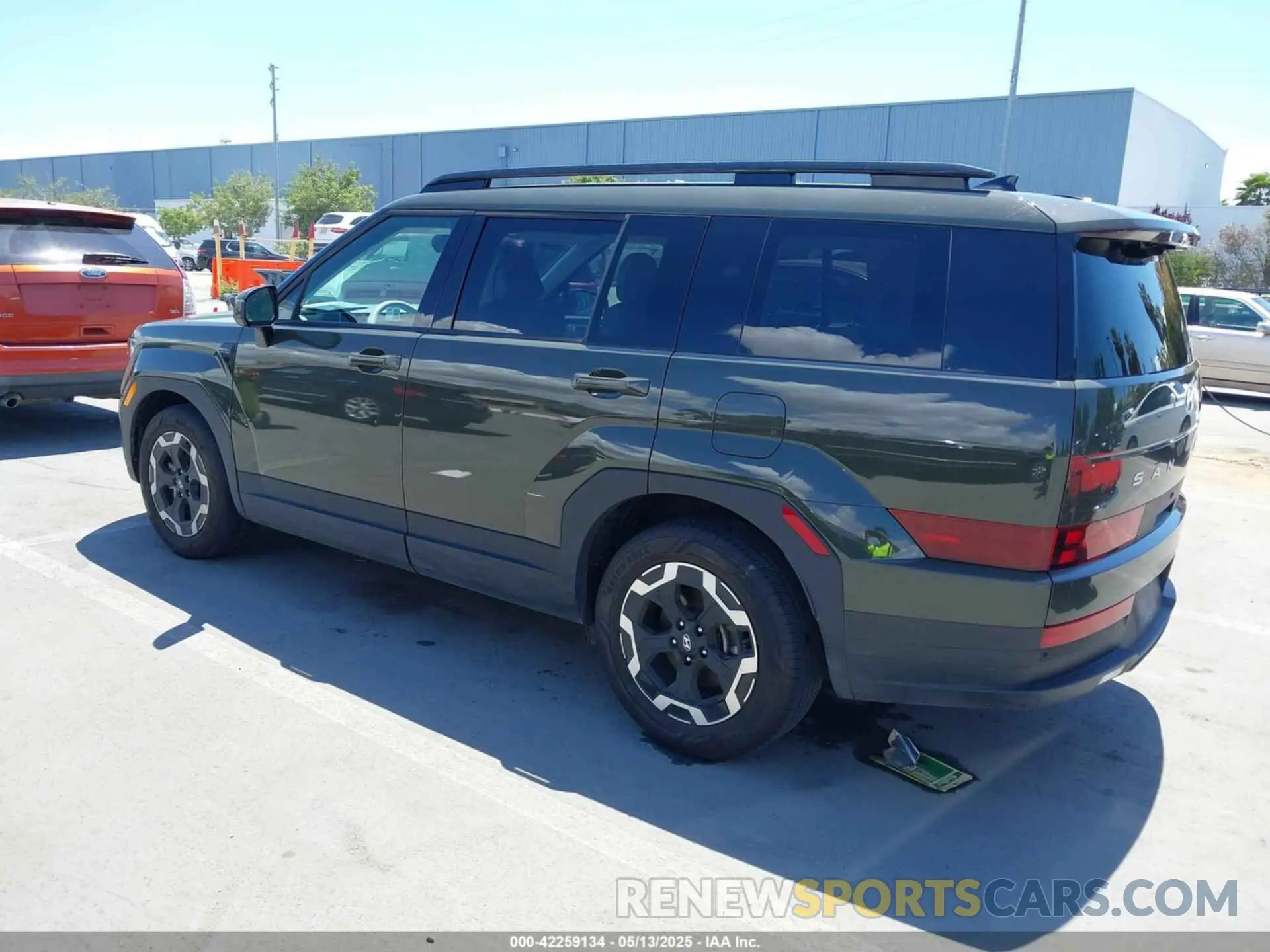 3 Photograph of a damaged car 5NMP2DGL6RH031525 HYUNDAI SANTA FE 2024