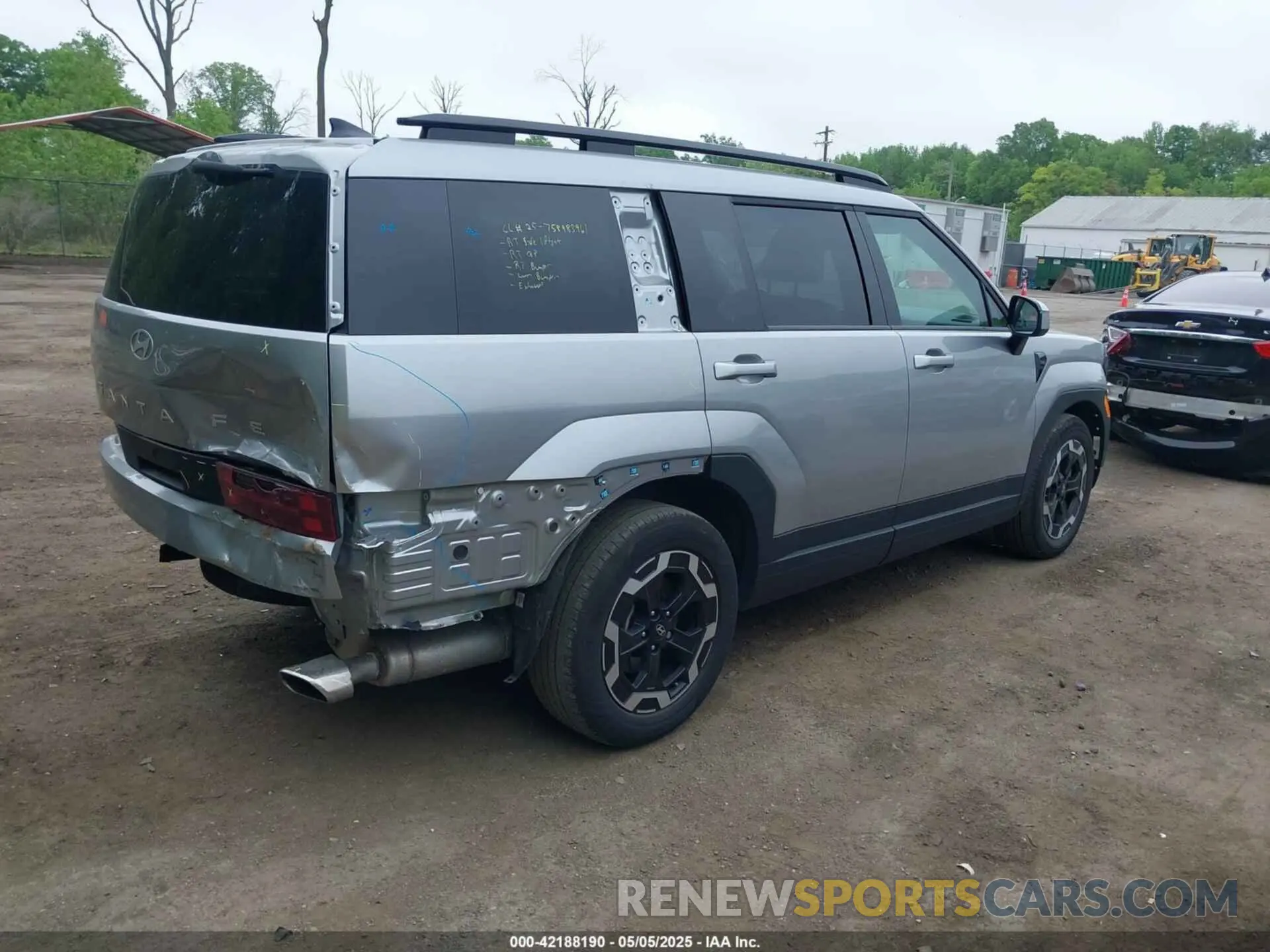 4 Photograph of a damaged car 5NMP2DGL7RH022073 HYUNDAI SANTA FE 2024