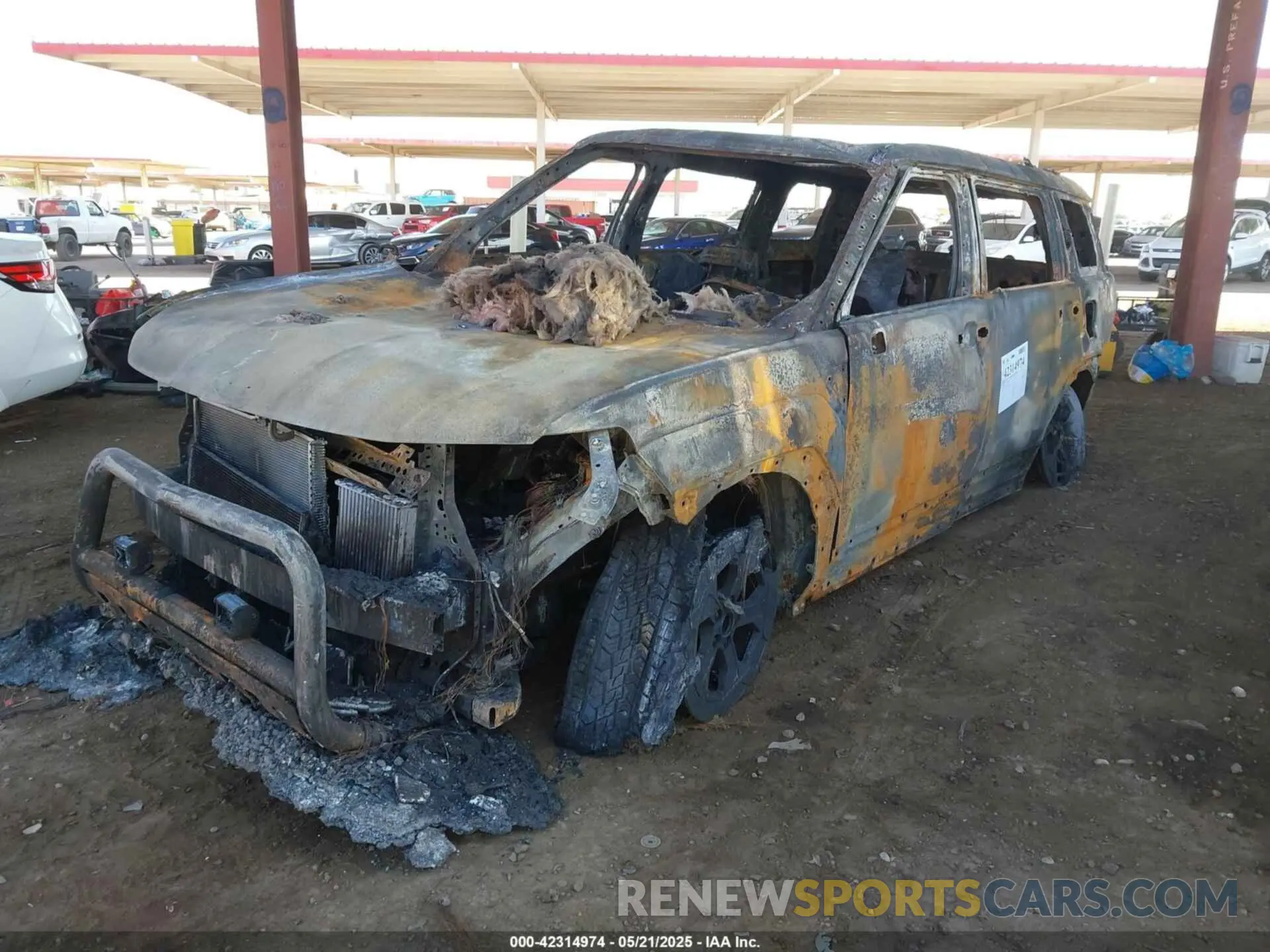 2 Photograph of a damaged car 5NMP3DGL6RH037001 HYUNDAI SANTA FE 2024