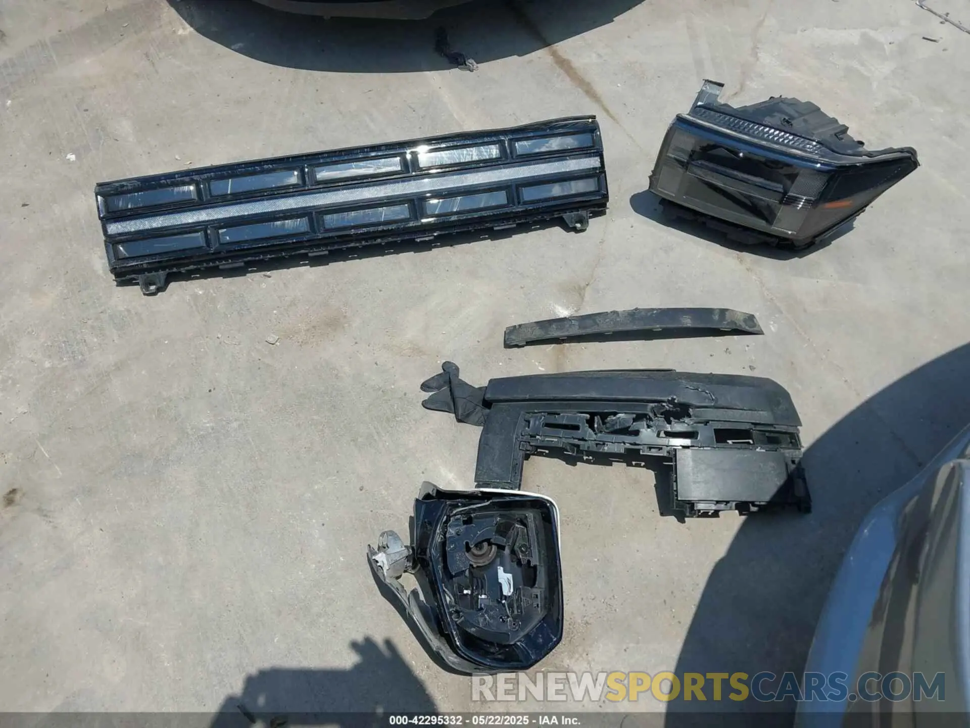 12 Фотография поврежденного автомобиля 5NMP3DGL9RH024212 HYUNDAI SANTA FE 2024