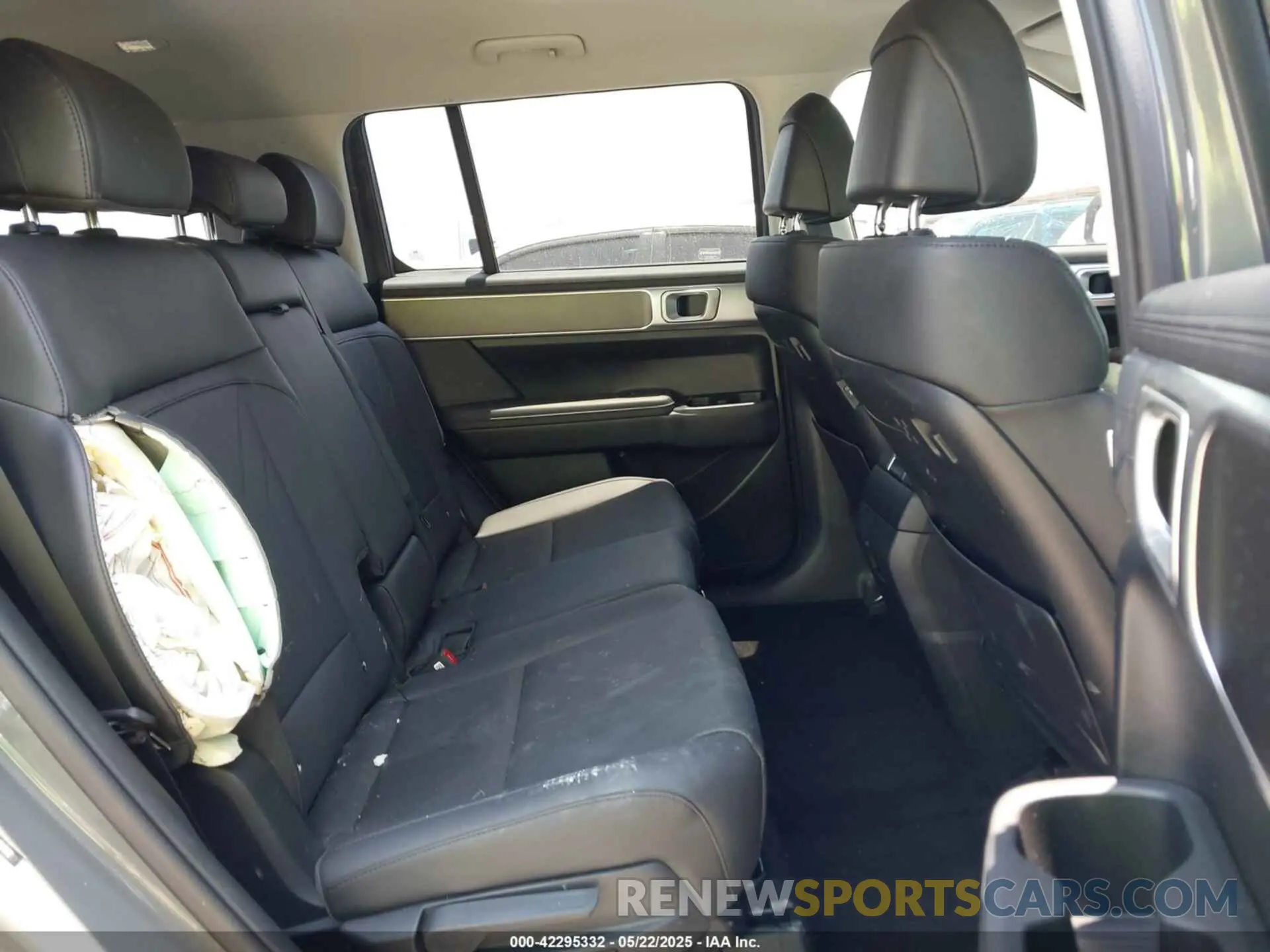 8 Фотография поврежденного автомобиля 5NMP3DGL9RH024212 HYUNDAI SANTA FE 2024