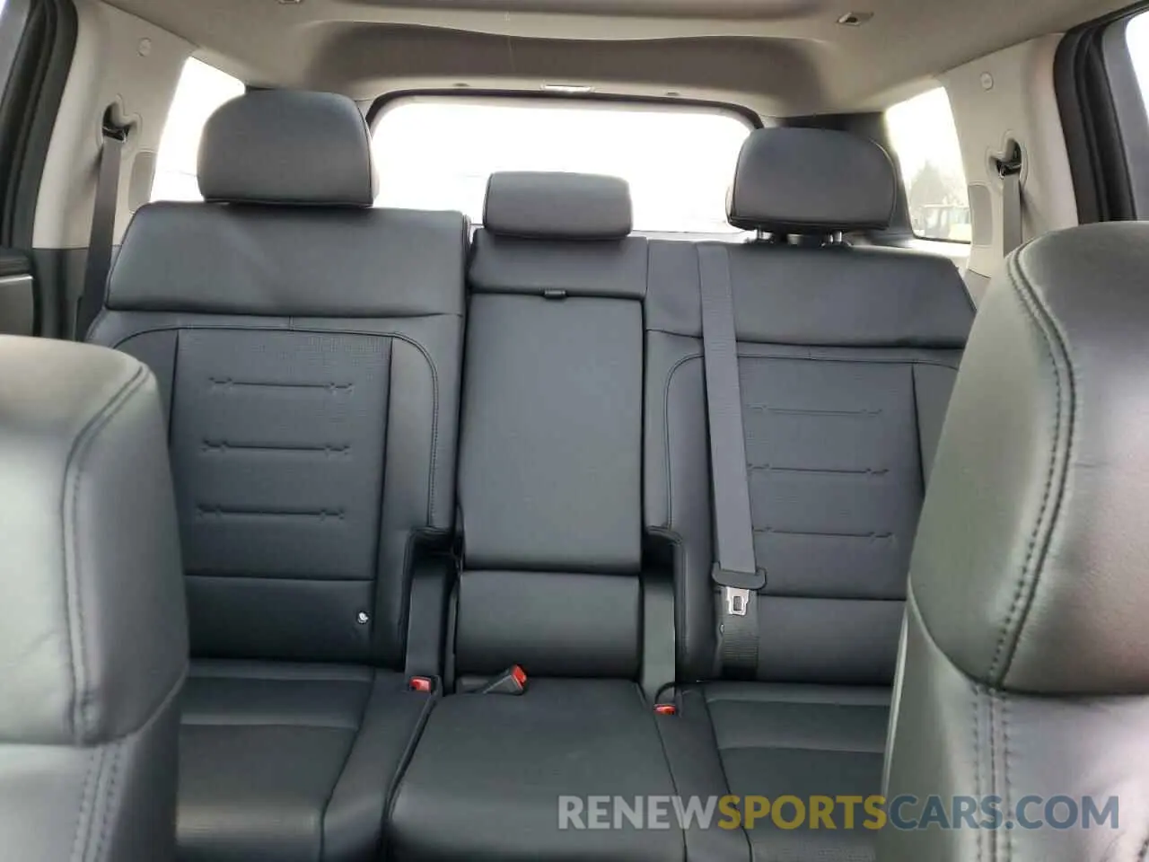 10 Фотография поврежденного автомобиля 5NMP44GL0RH047567 HYUNDAI SANTA FE 2024