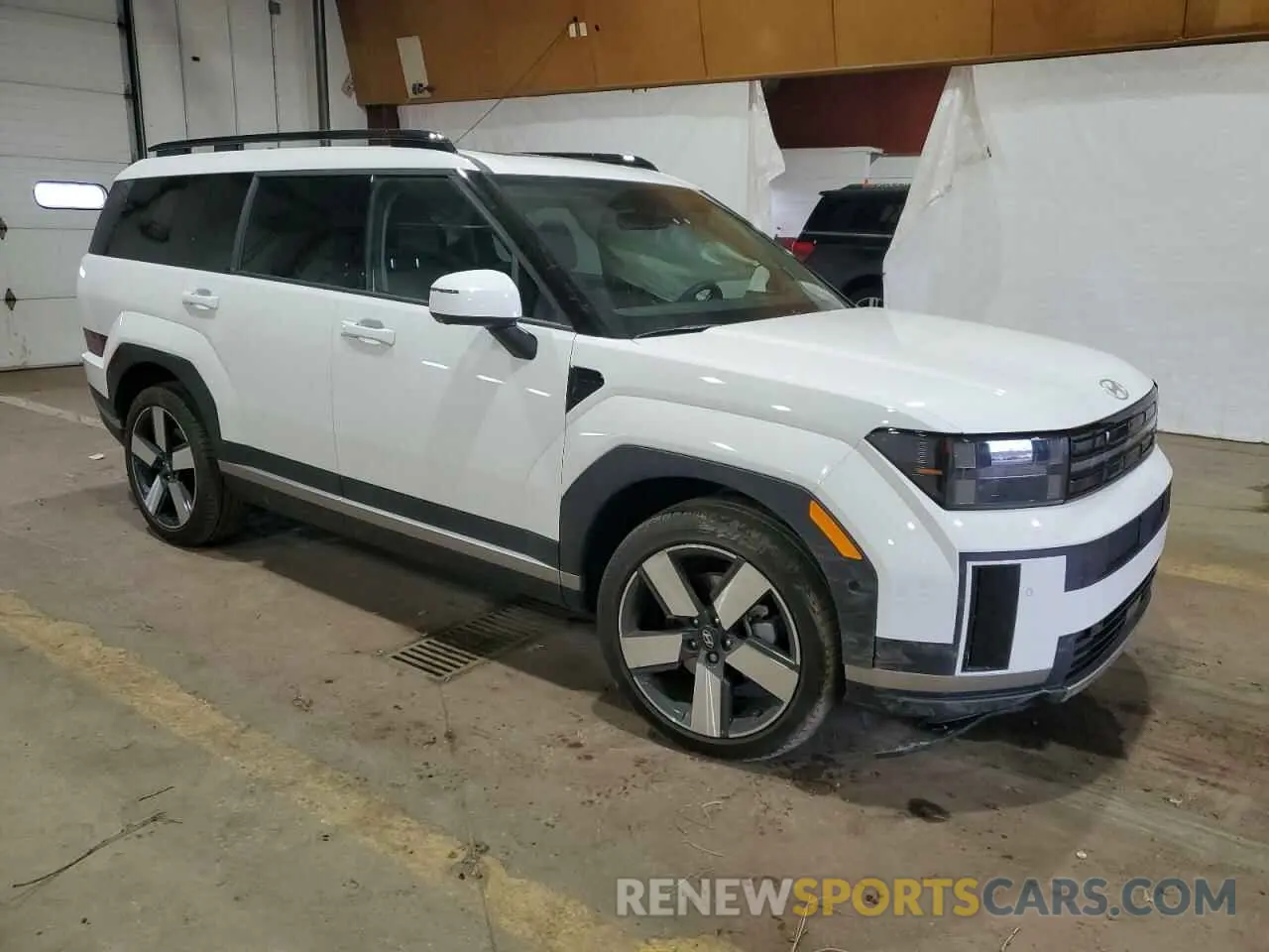 4 Photograph of a damaged car 5NMP4DGL3RH066520 HYUNDAI SANTA FE 2024