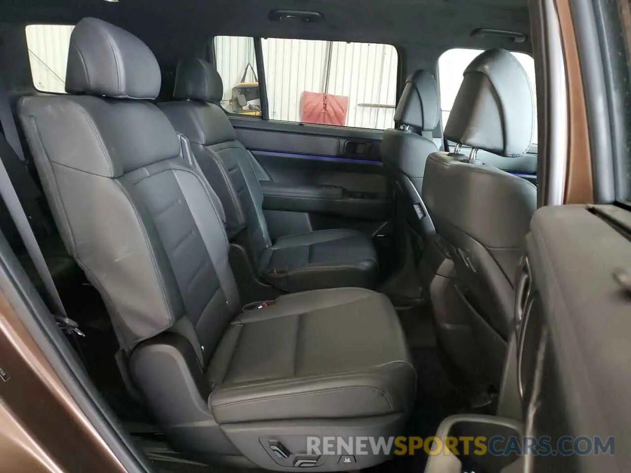 11 Фотография поврежденного автомобиля 5NMP5DGL3RH021638 HYUNDAI SANTA FE 2024