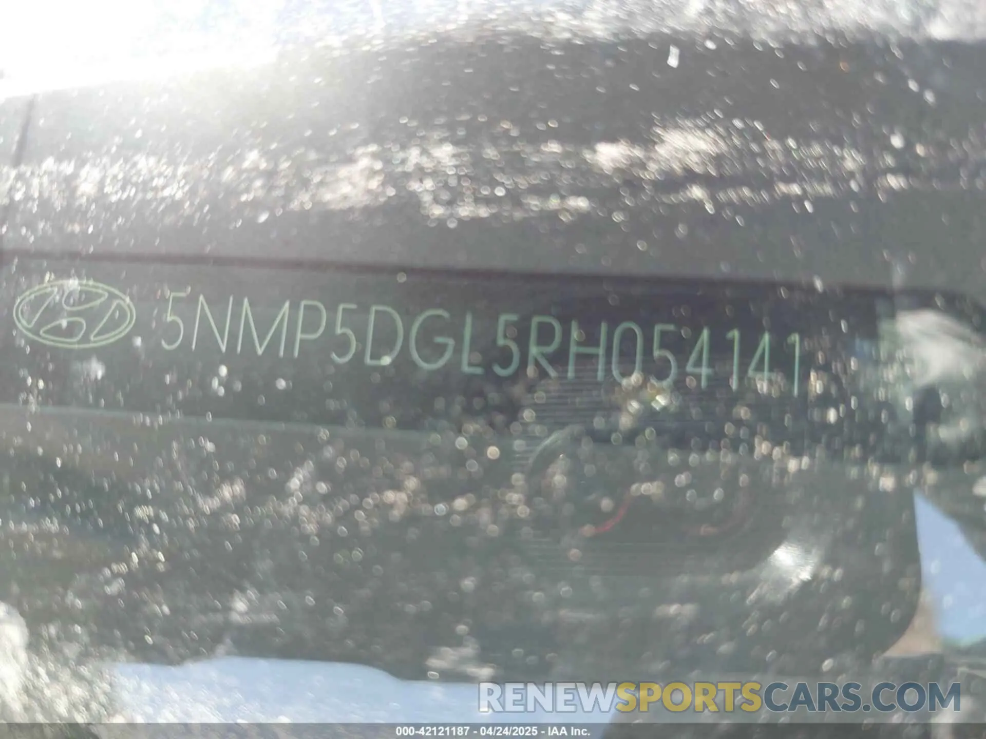 17 Photograph of a damaged car 5NMP5DGL5RH054141 HYUNDAI SANTA FE 2024