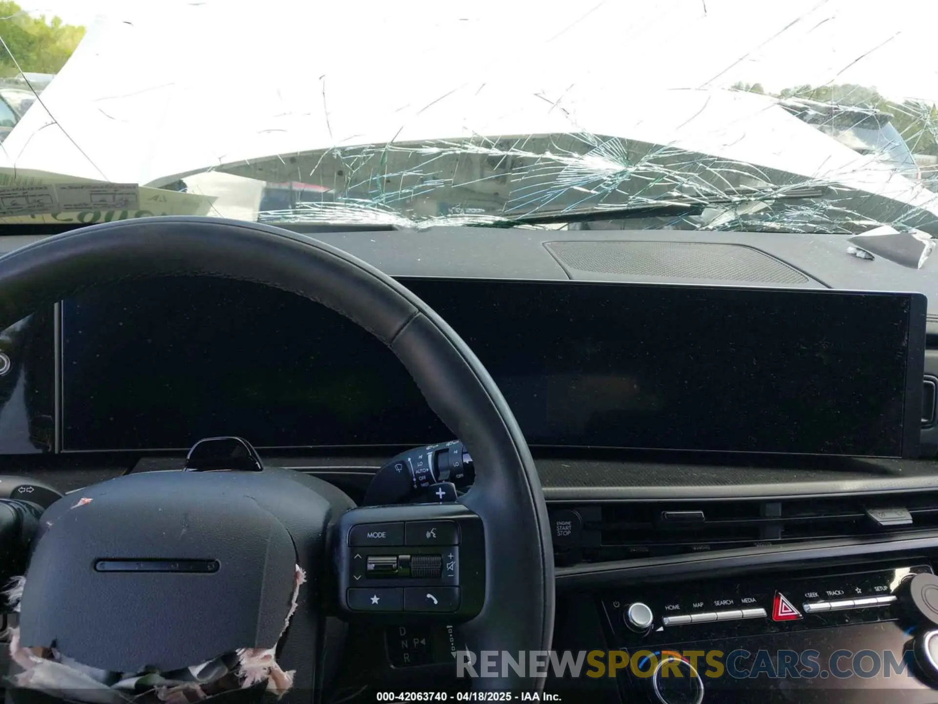 7 Photograph of a damaged car 5NMP5DGL8RH048723 HYUNDAI SANTA FE 2024