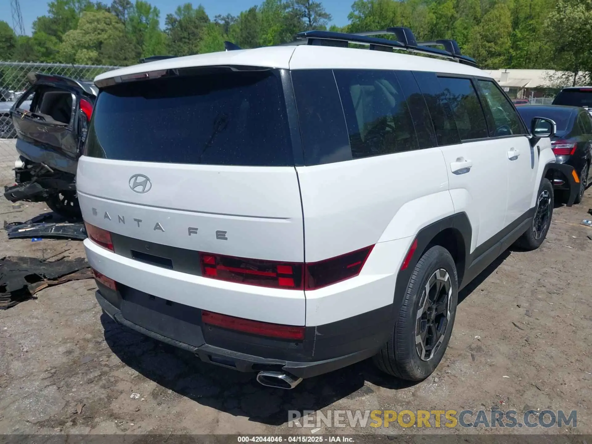4 Фотография поврежденного автомобиля 5NMP24GL3SH118854 HYUNDAI SANTA FE 2025
