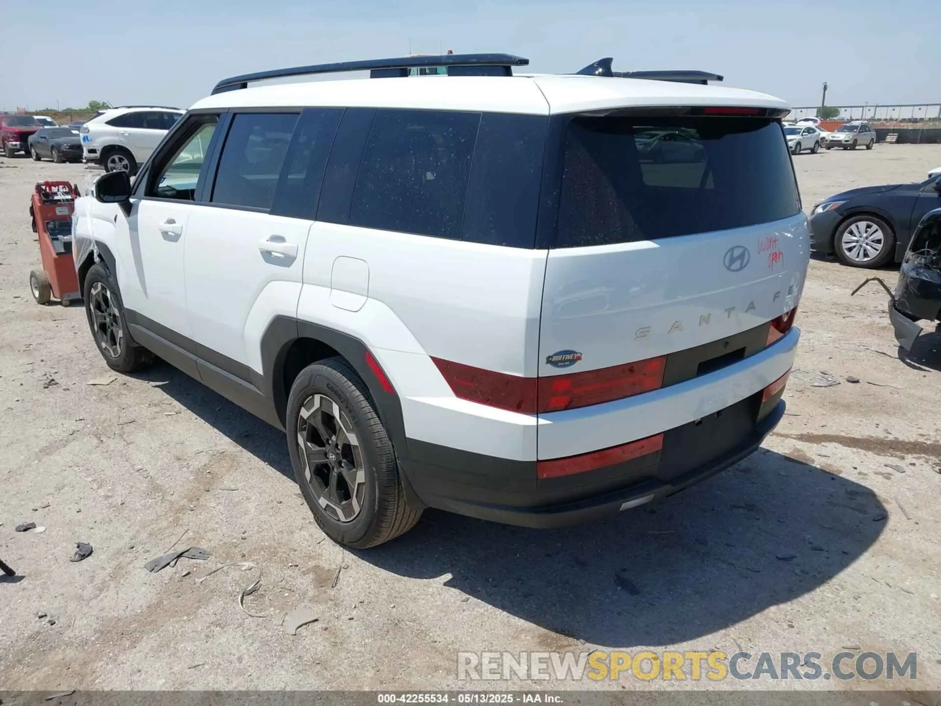 3 Photograph of a damaged car 5NMP24GL5SH076185 HYUNDAI SANTA FE 2025