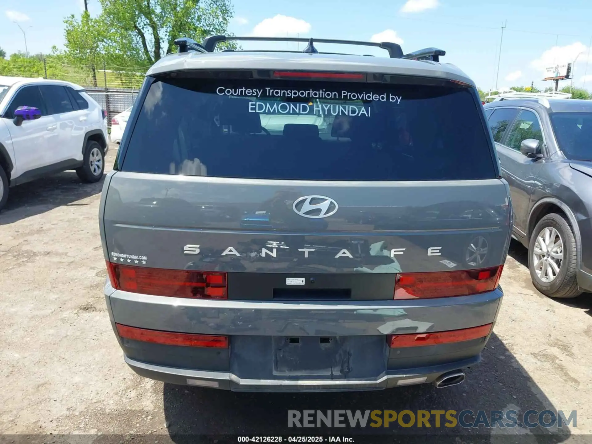 17 Фотография поврежденного автомобиля 5NMP24GL7SH104567 HYUNDAI SANTA FE 2025