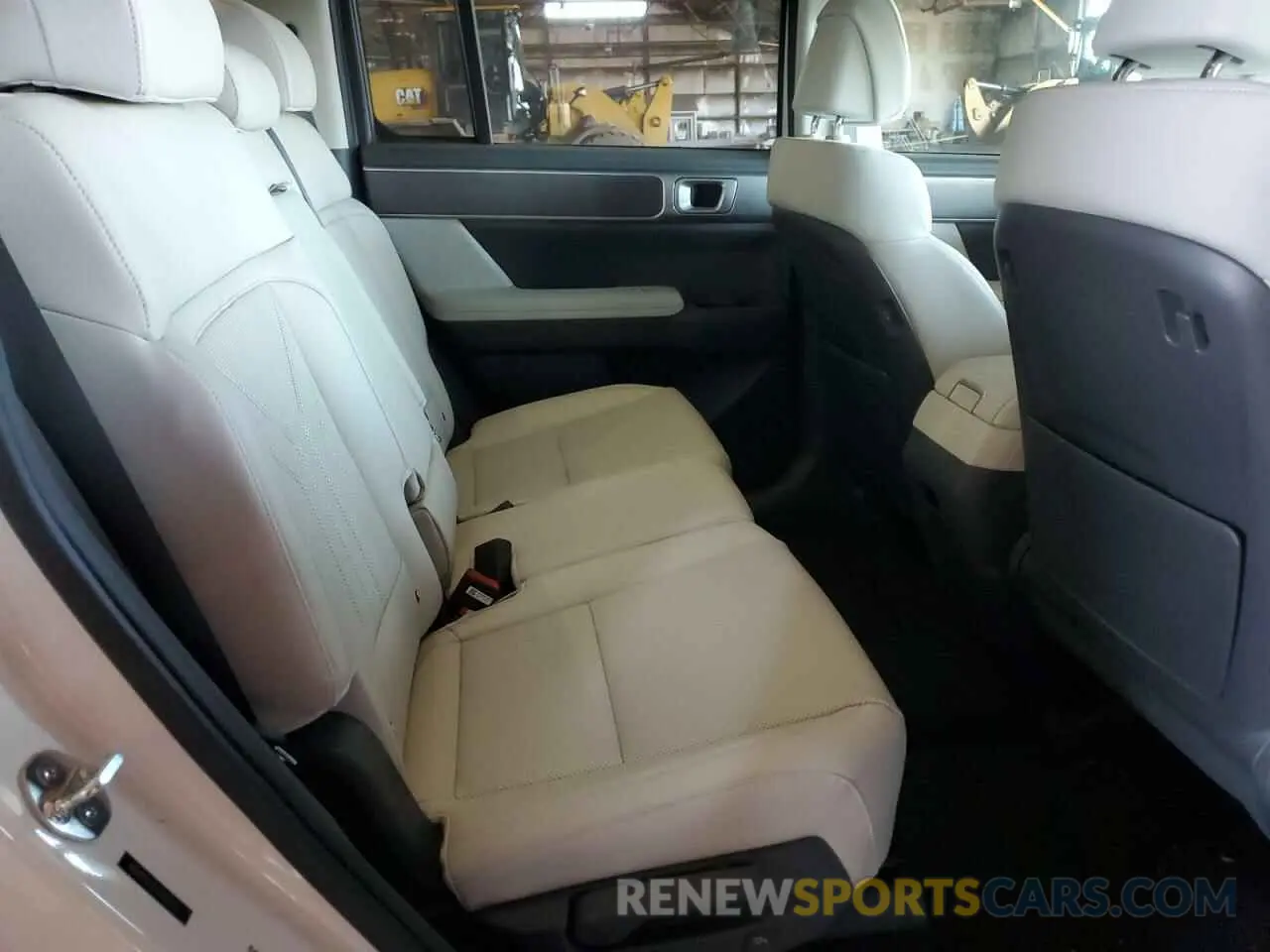 11 Фотография поврежденного автомобиля 5NMP24GLXSH077252 HYUNDAI SANTA FE 2025