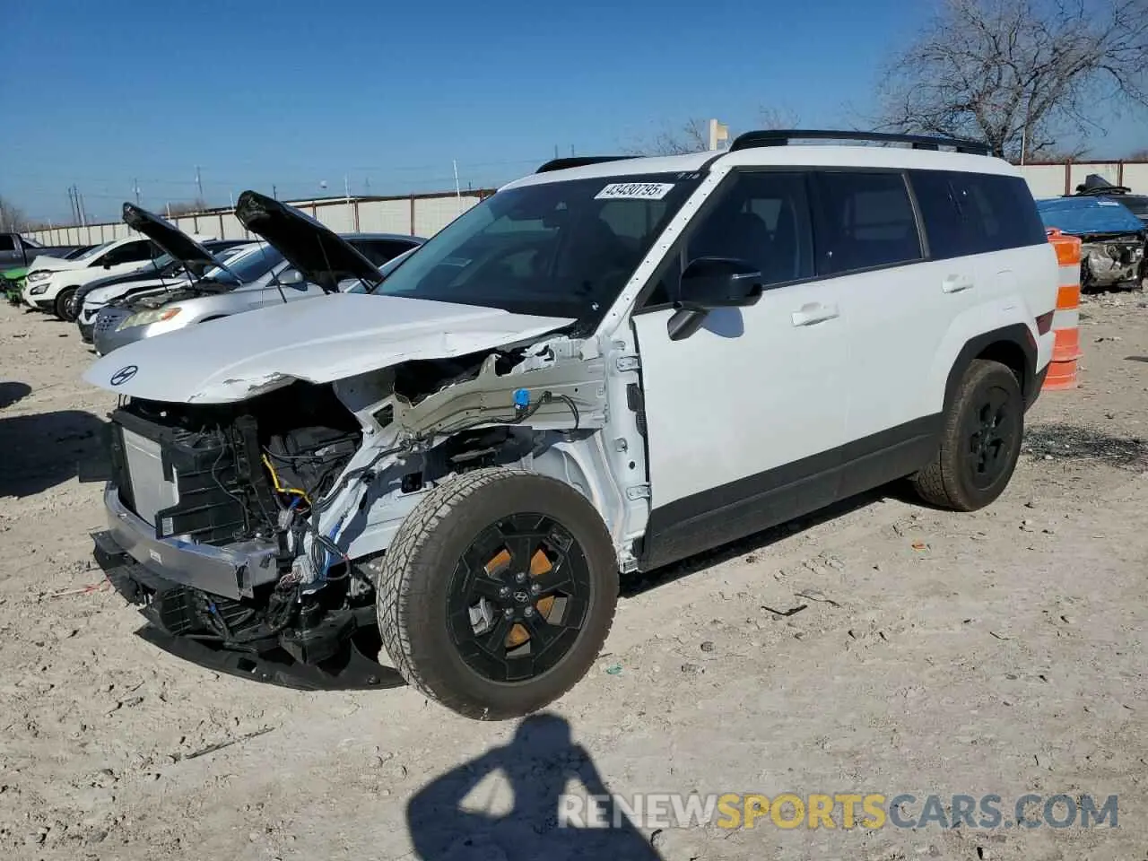 1 Photograph of a damaged car 5NMP3DGL3SH075520 HYUNDAI SANTA FE 2025