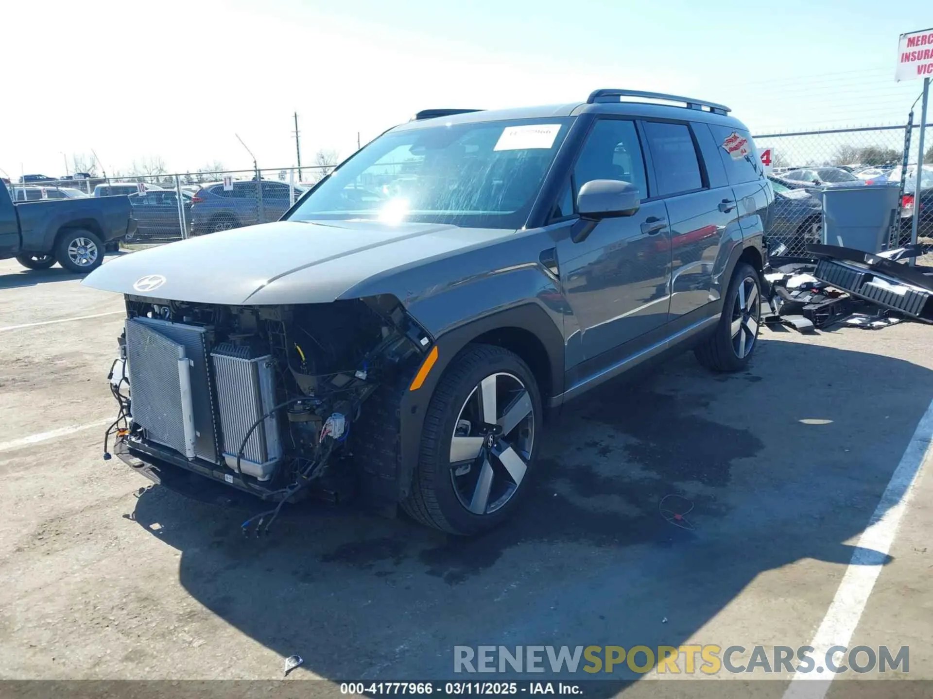 2 Фотография поврежденного автомобиля 5NMP44GL2SH074467 HYUNDAI SANTA FE 2025