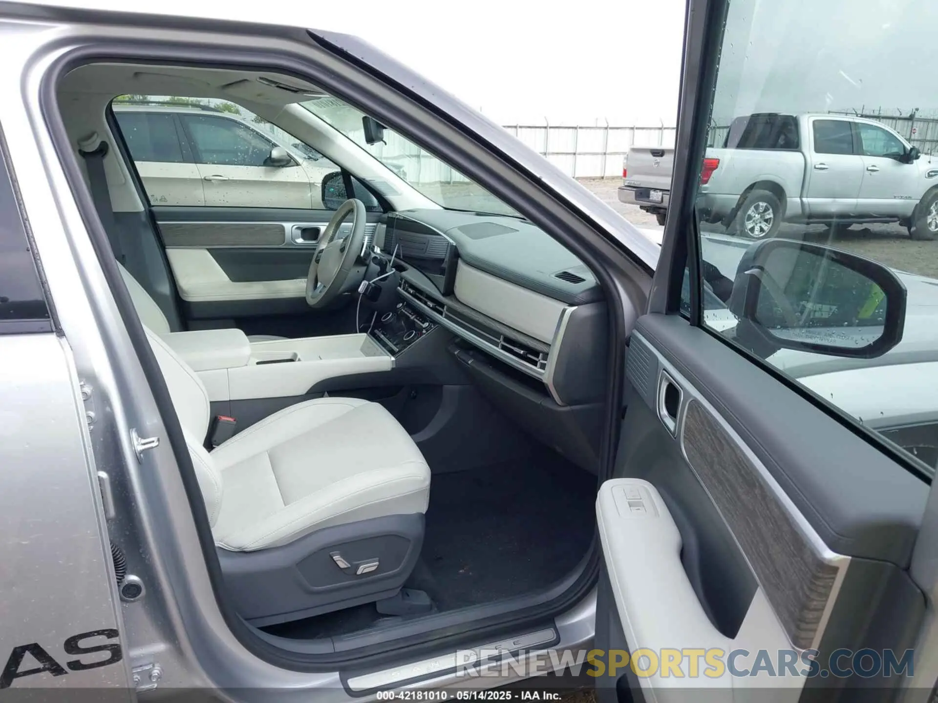 5 Фотография поврежденного автомобиля 5NMP54GL5SH071561 HYUNDAI SANTA FE 2025