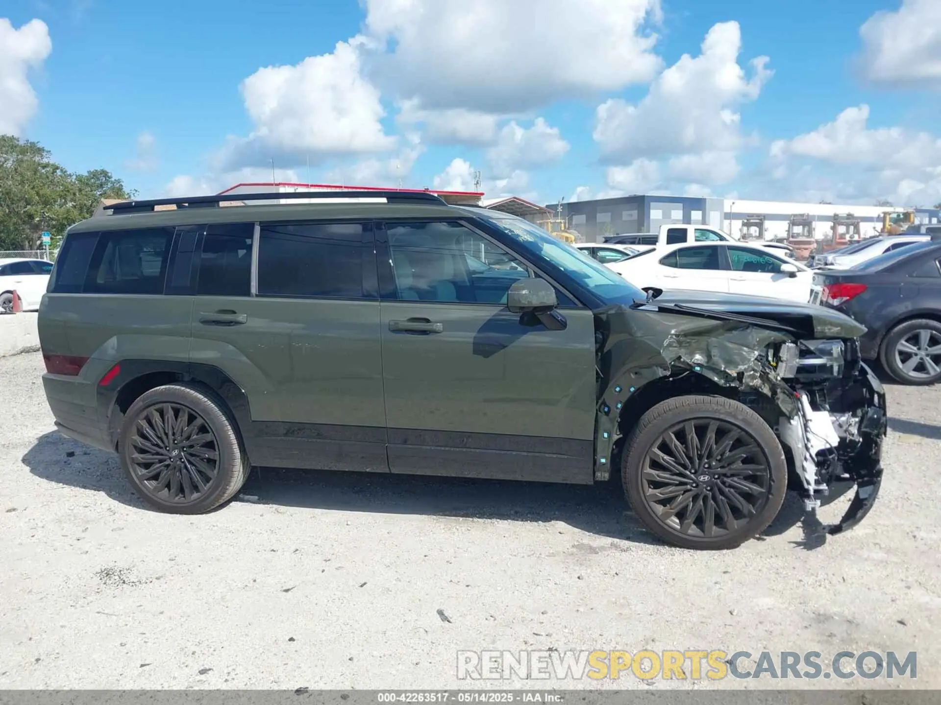 13 Photograph of a damaged car 5NMP54GL5SH093107 HYUNDAI SANTA FE 2025
