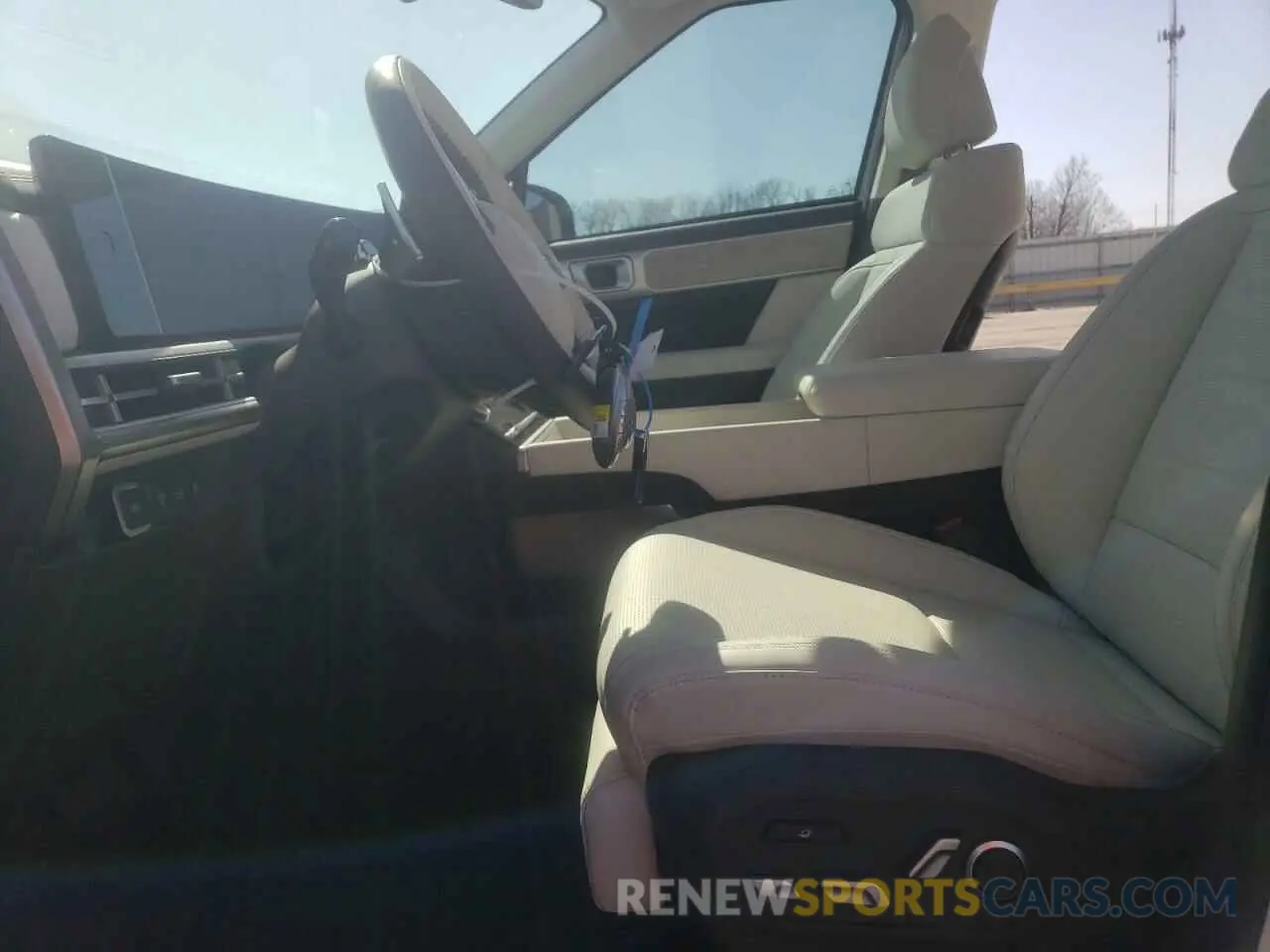 7 Photograph of a damaged car 5NMP5DGL3SH105481 HYUNDAI SANTA FE 2025