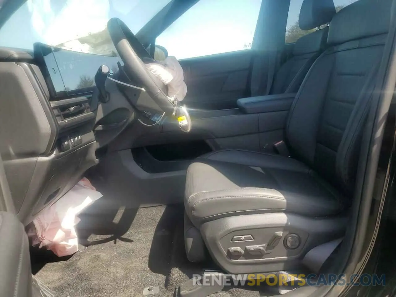 7 Фотография поврежденного автомобиля 5NMP5DGL9SH113049 HYUNDAI SANTA FE 2025