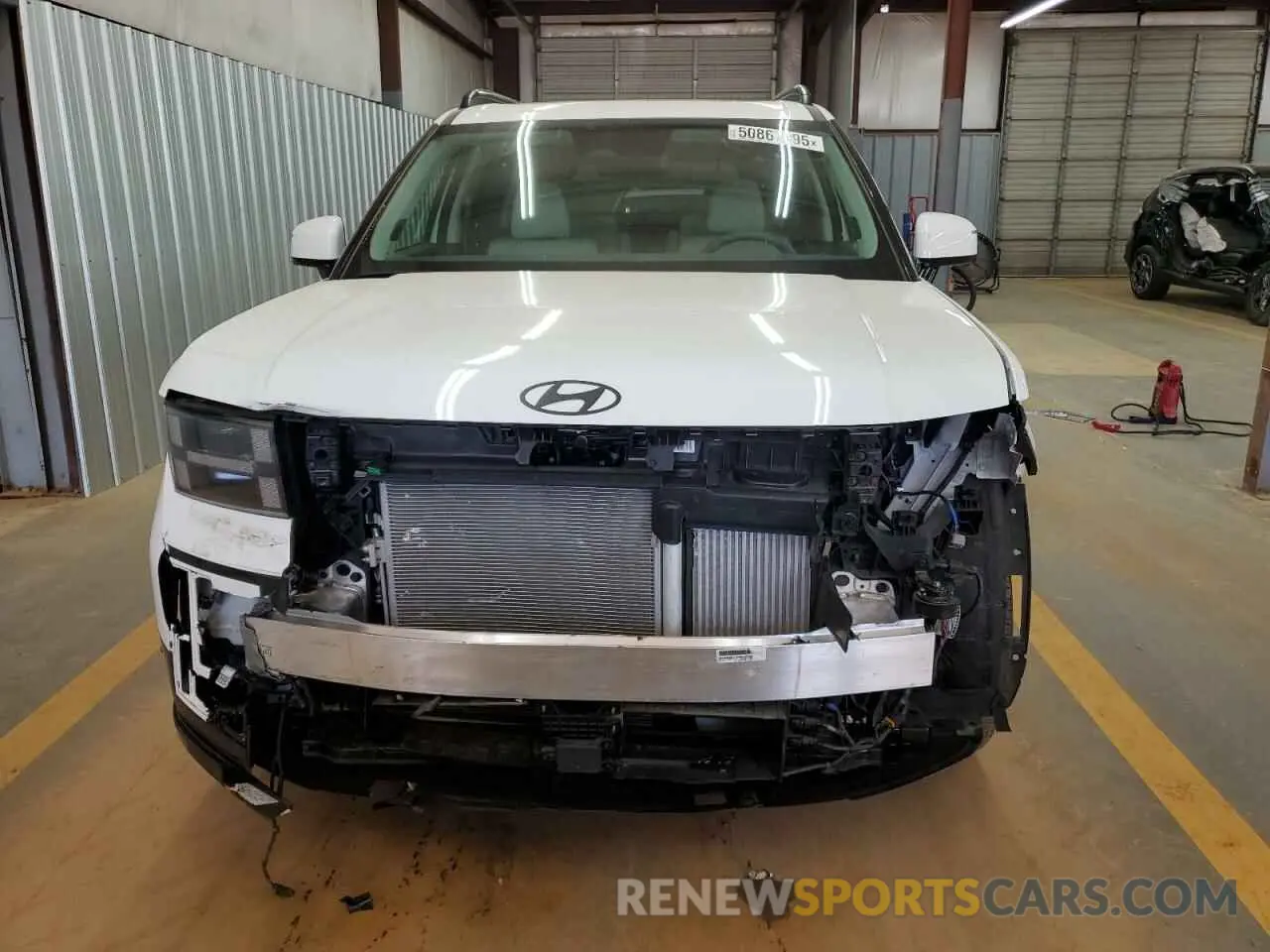 5 Photograph of a damaged car 5NMP5DGLXSH105607 HYUNDAI SANTA FE 2025