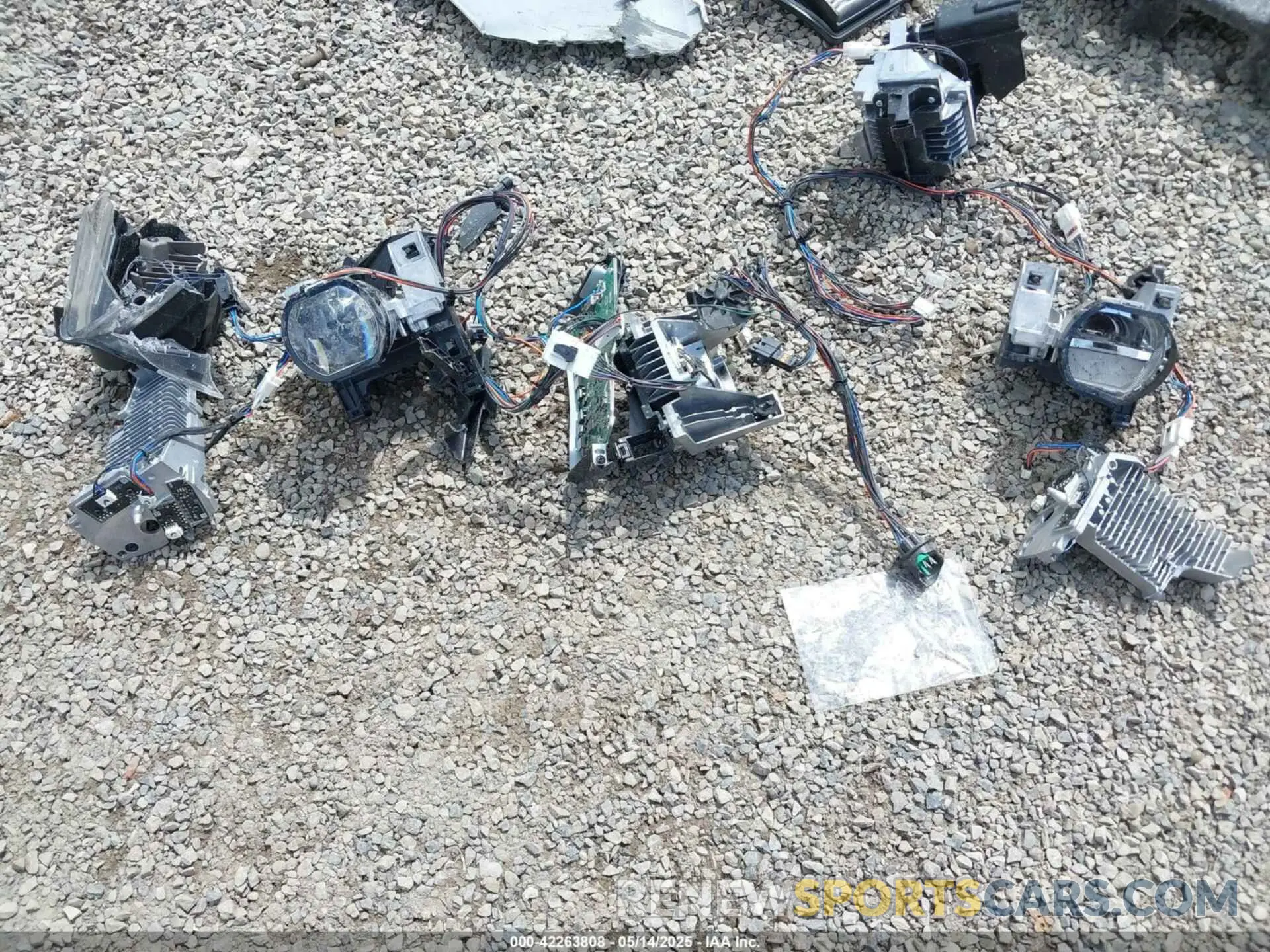 16 Photograph of a damaged car KM8S5DA11NU016356 HYUNDAI SANTA FE HYBRID 2022