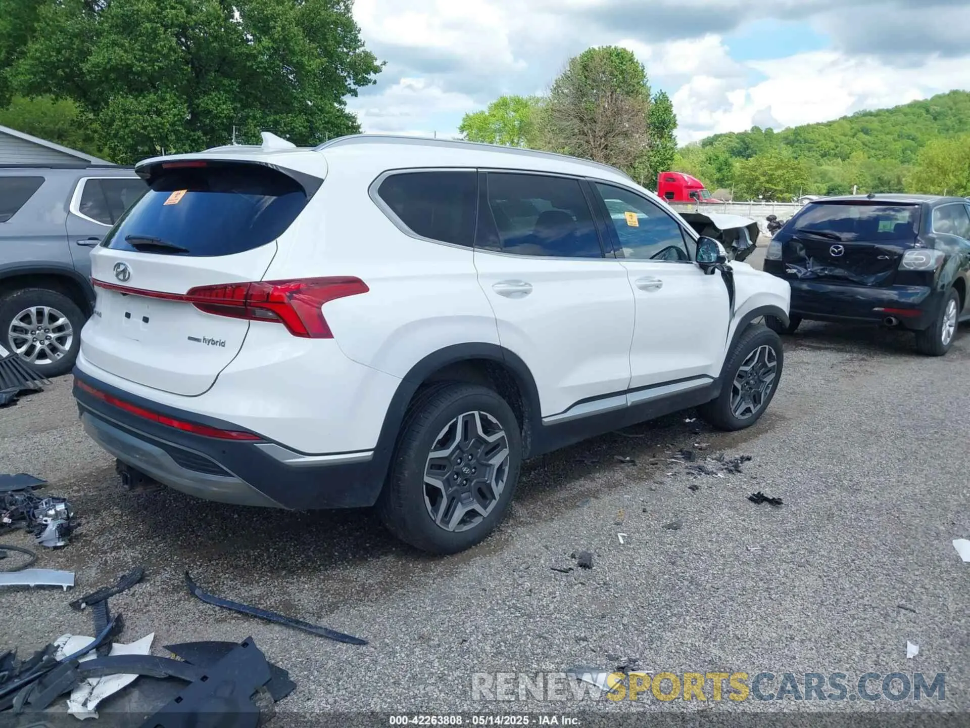 4 Photograph of a damaged car KM8S5DA11NU016356 HYUNDAI SANTA FE HYBRID 2022