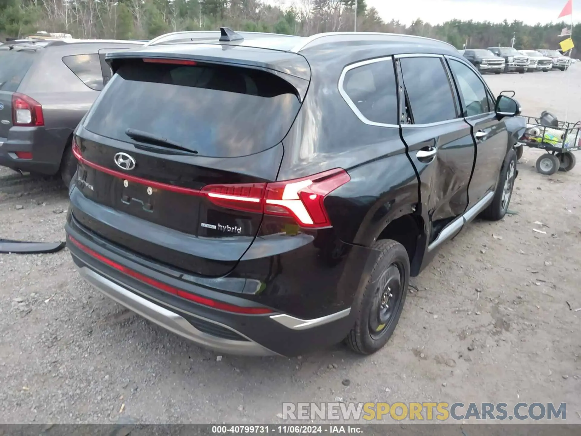 4 Photograph of a damaged car 5NMS5DA1XPH013762 HYUNDAI SANTA FE HYBRID 2023