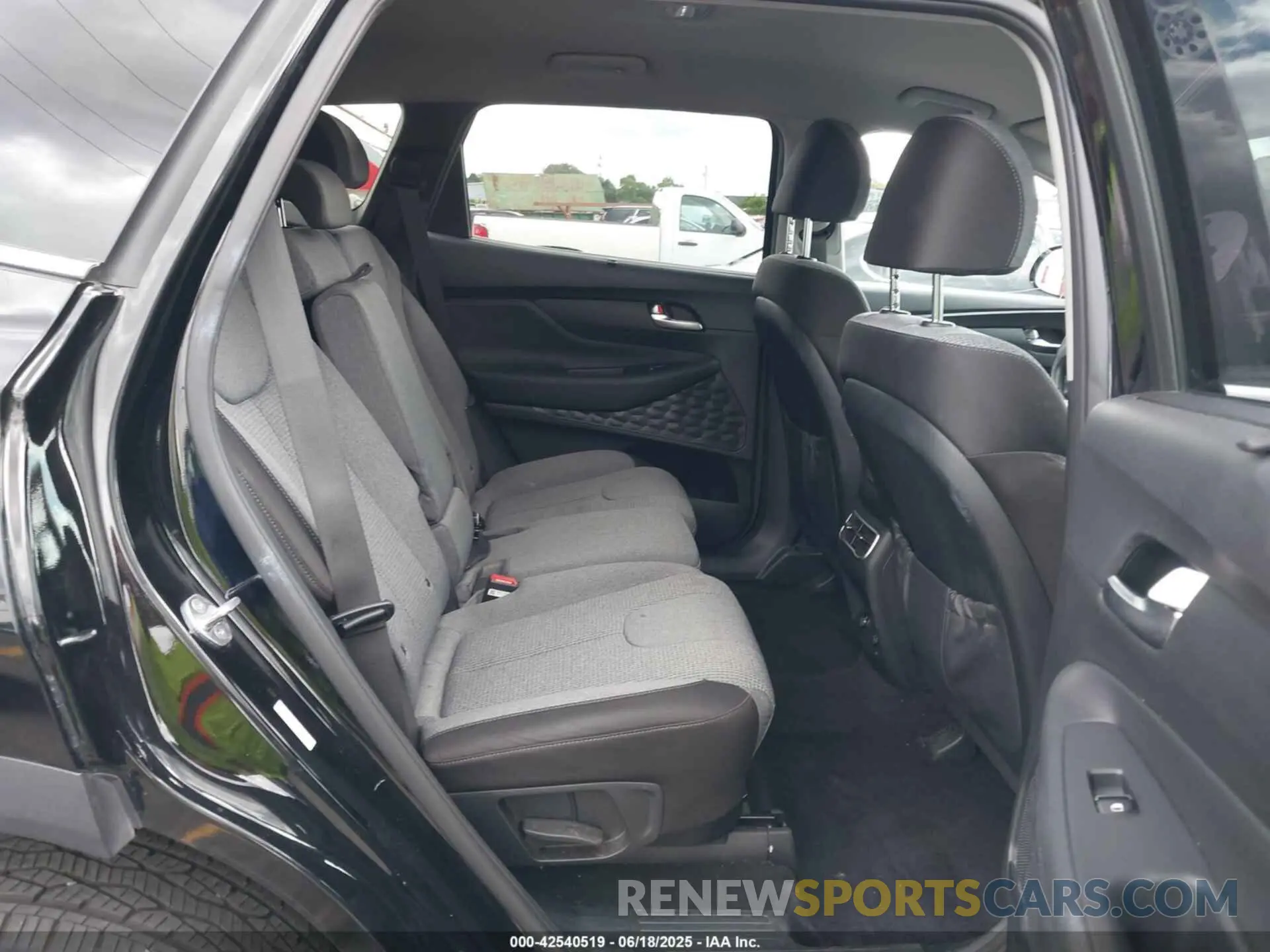 8 Photograph of a damaged car KM8S6DA26NU057684 HYUNDAI SANTA FE PLUG-IN HYBRID 2022