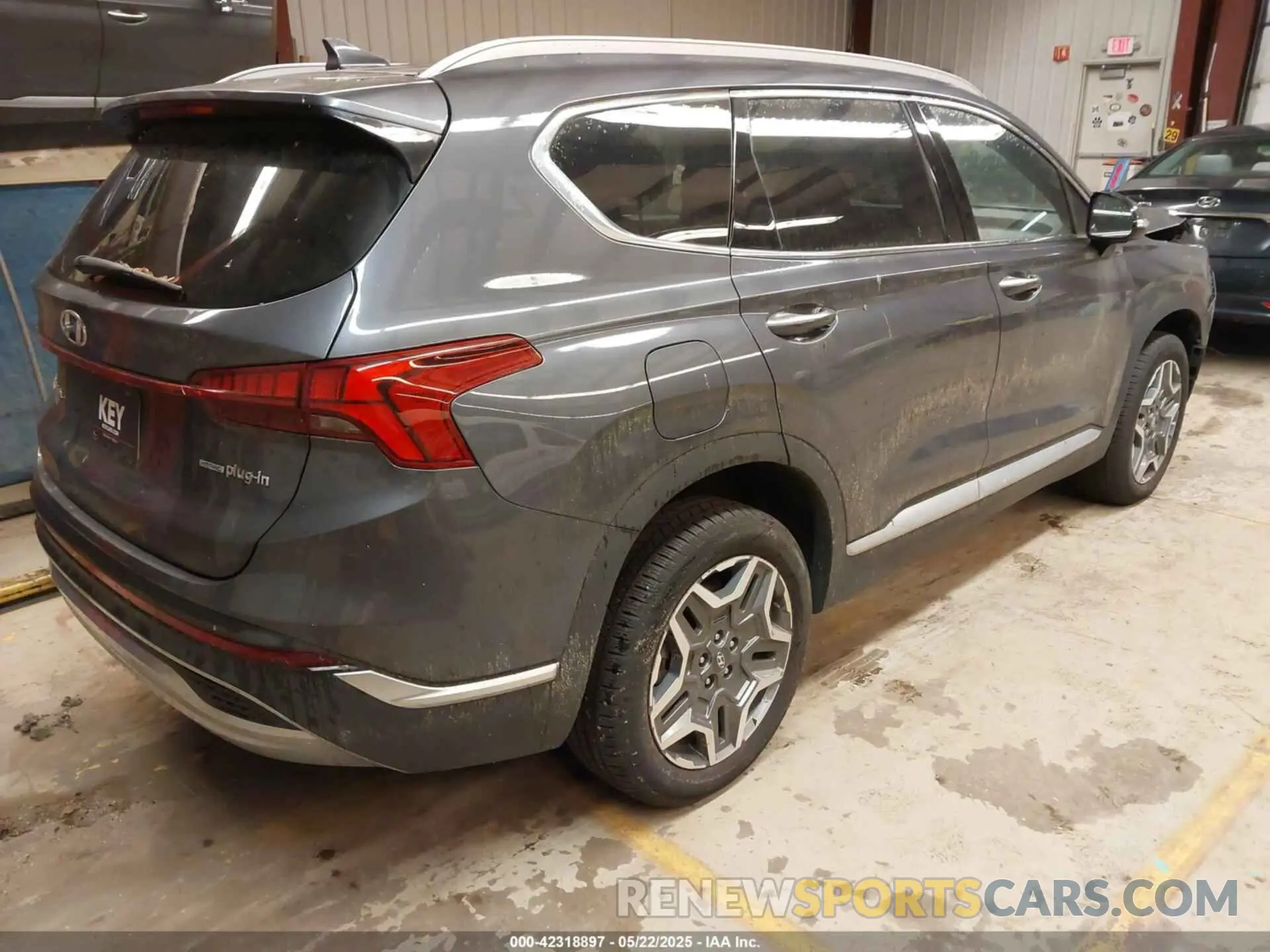 4 Photograph of a damaged car KM8S6DA25PU070204 HYUNDAI SANTA FE PLUG-IN HYBRID 2023