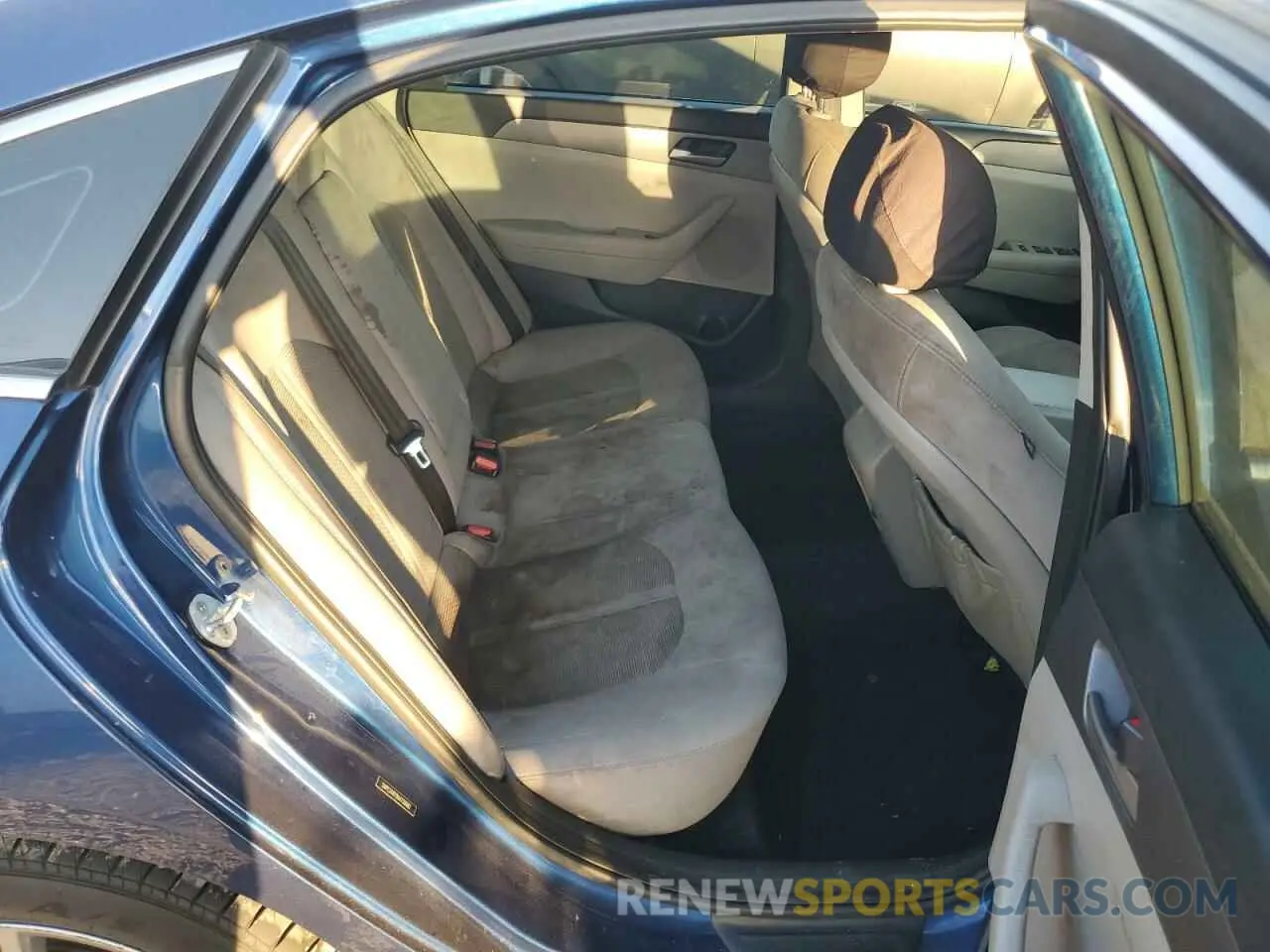10 Фотография поврежденного автомобиля 5NPE24AF0KH738882 HYUNDAI SONATA 2019