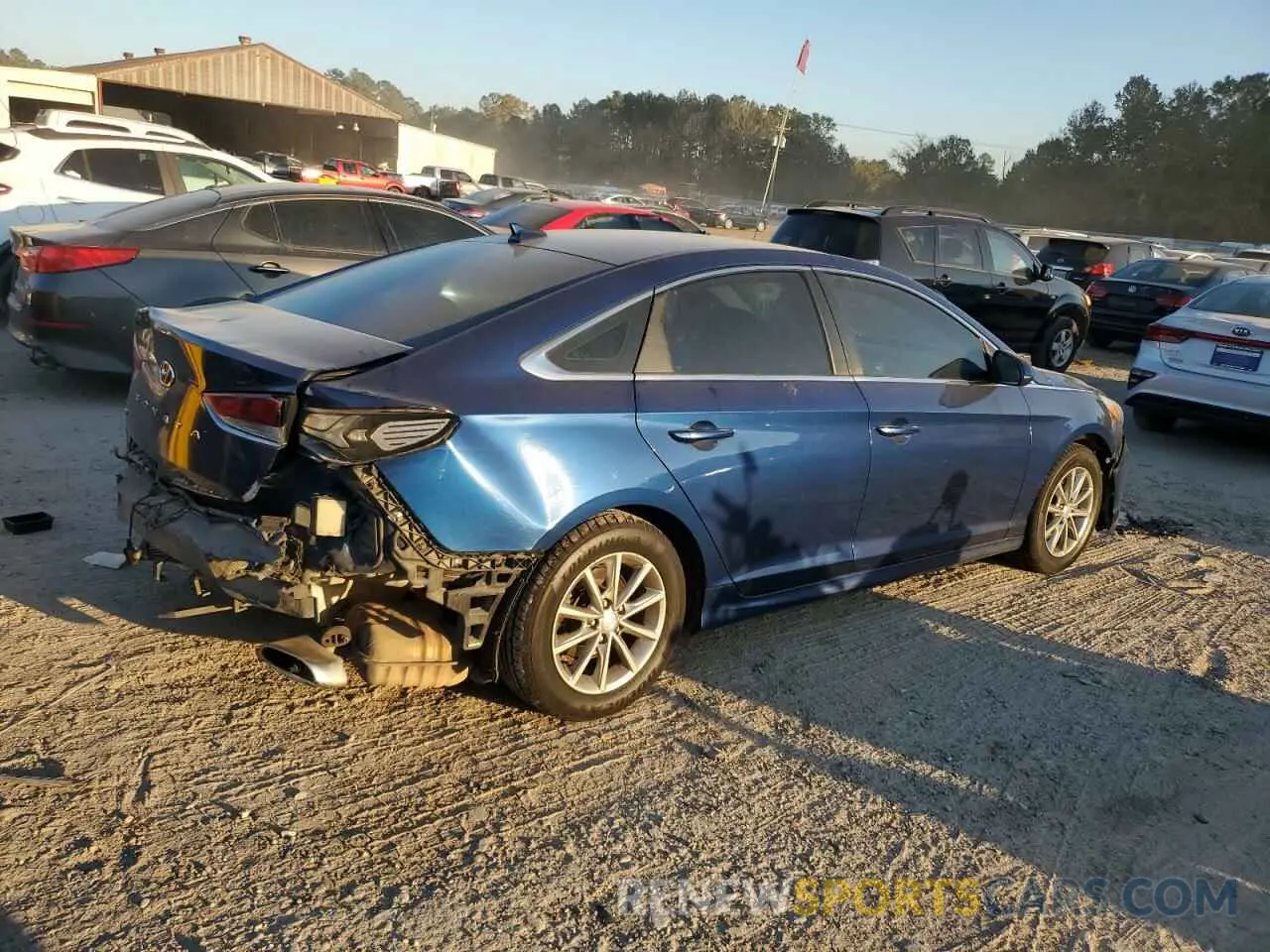 3 Фотография поврежденного автомобиля 5NPE24AF0KH738882 HYUNDAI SONATA 2019