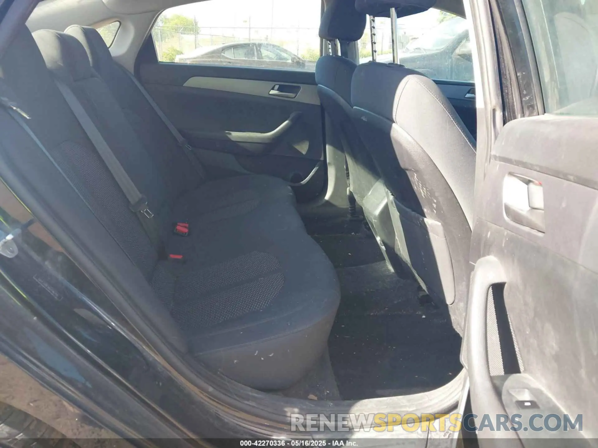 8 Фотография поврежденного автомобиля 5NPE24AF0KH746755 HYUNDAI SONATA 2019