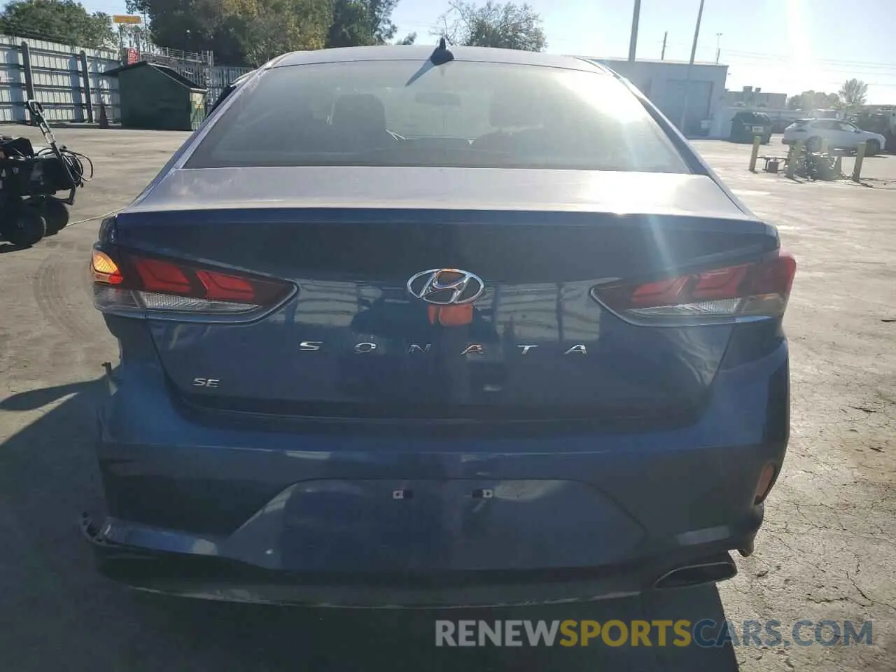 6 Фотография поврежденного автомобиля 5NPE24AF0KH766214 HYUNDAI SONATA 2019