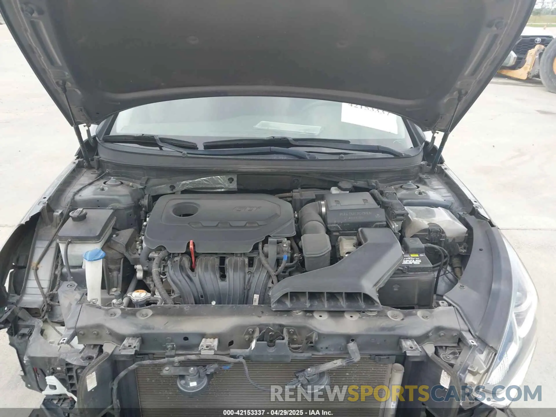 10 Photograph of a damaged car 5NPE24AF0KH777648 HYUNDAI SONATA 2019