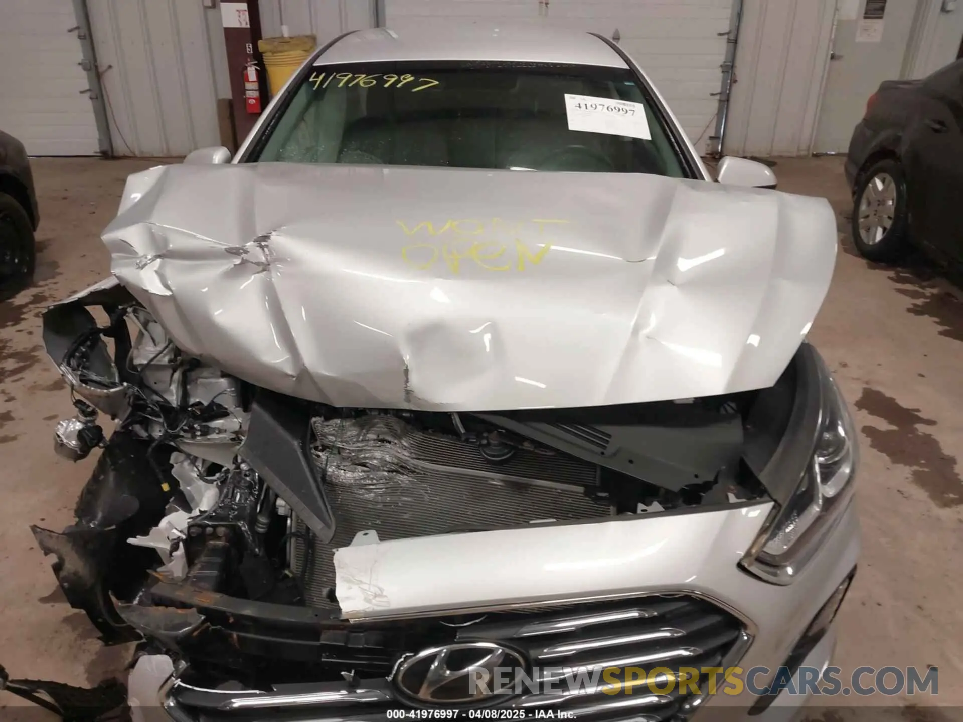 10 Фотография поврежденного автомобиля 5NPE24AF1KH744982 HYUNDAI SONATA 2019