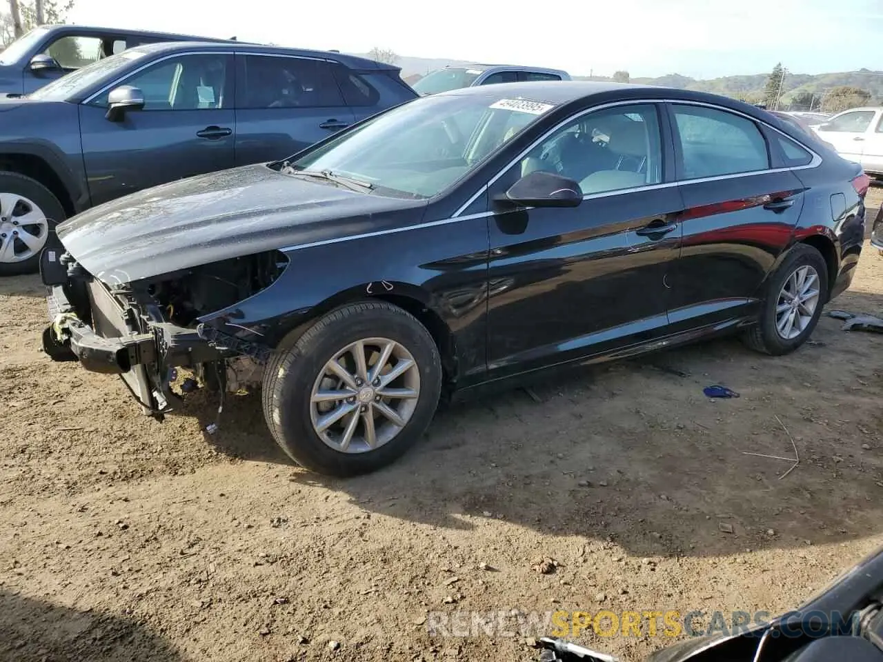 1 Photograph of a damaged car 5NPE24AF1KH749602 HYUNDAI SONATA 2019