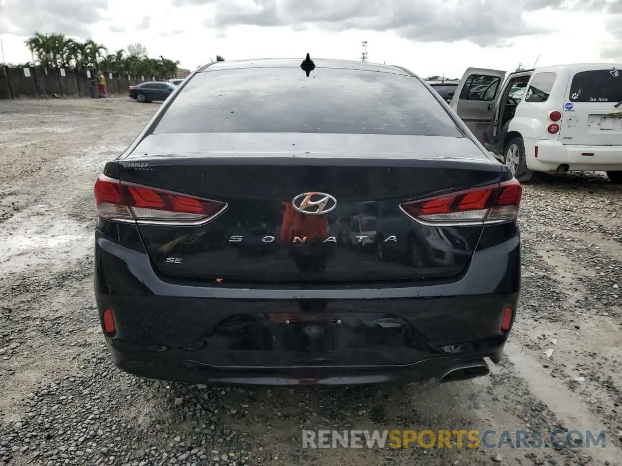 6 Photograph of a damaged car 5NPE24AF1KH776007 HYUNDAI SONATA 2019