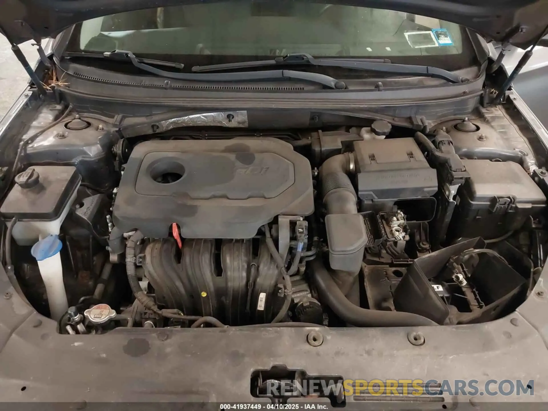 10 Photograph of a damaged car 5NPE24AF2KH734400 HYUNDAI SONATA 2019