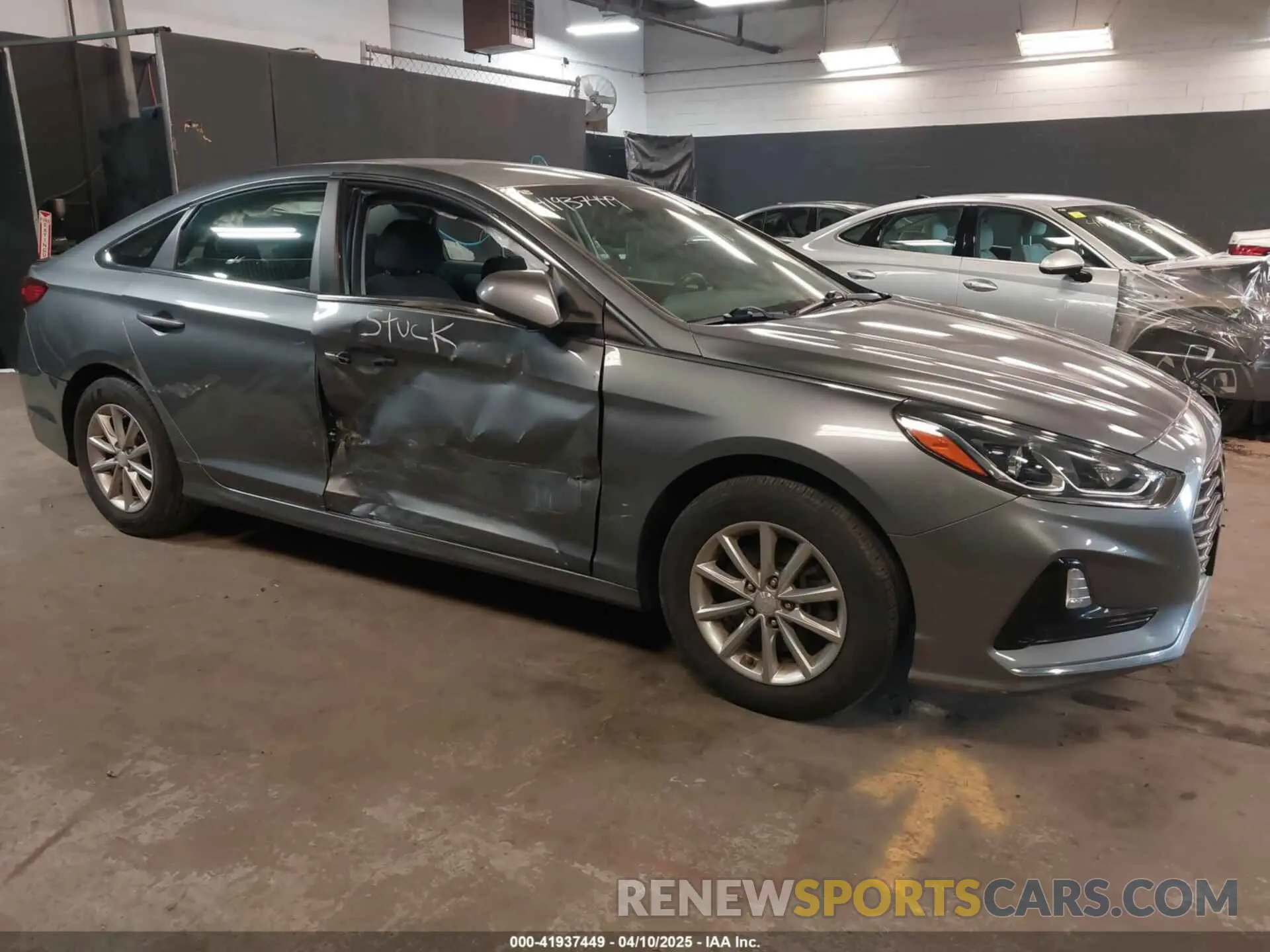 6 Photograph of a damaged car 5NPE24AF2KH734400 HYUNDAI SONATA 2019