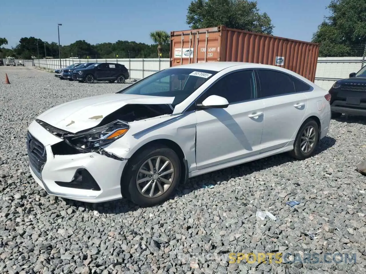 1 Photograph of a damaged car 5NPE24AF2KH751424 HYUNDAI SONATA 2019