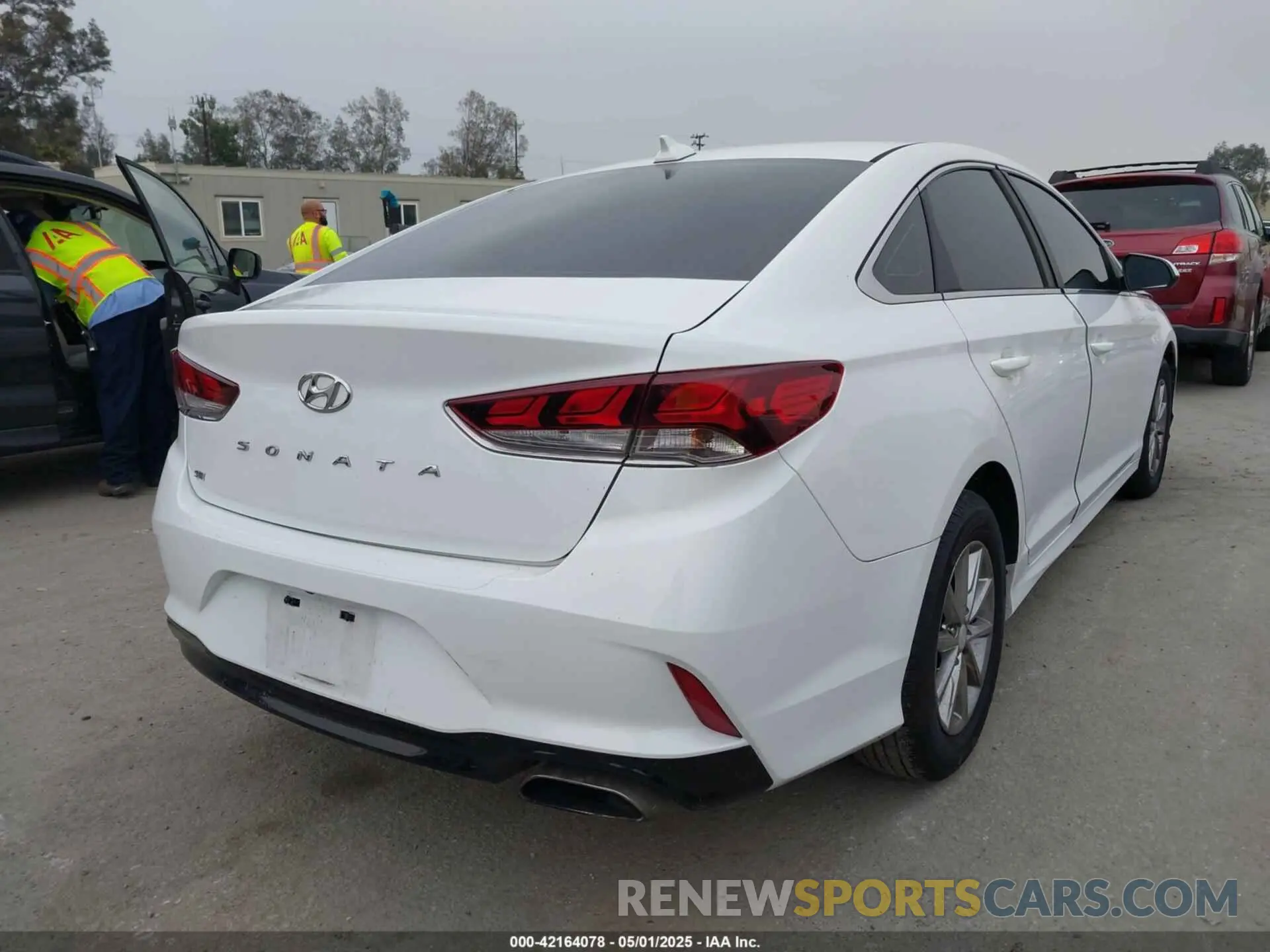 4 Фотография поврежденного автомобиля 5NPE24AF2KH753870 HYUNDAI SONATA 2019