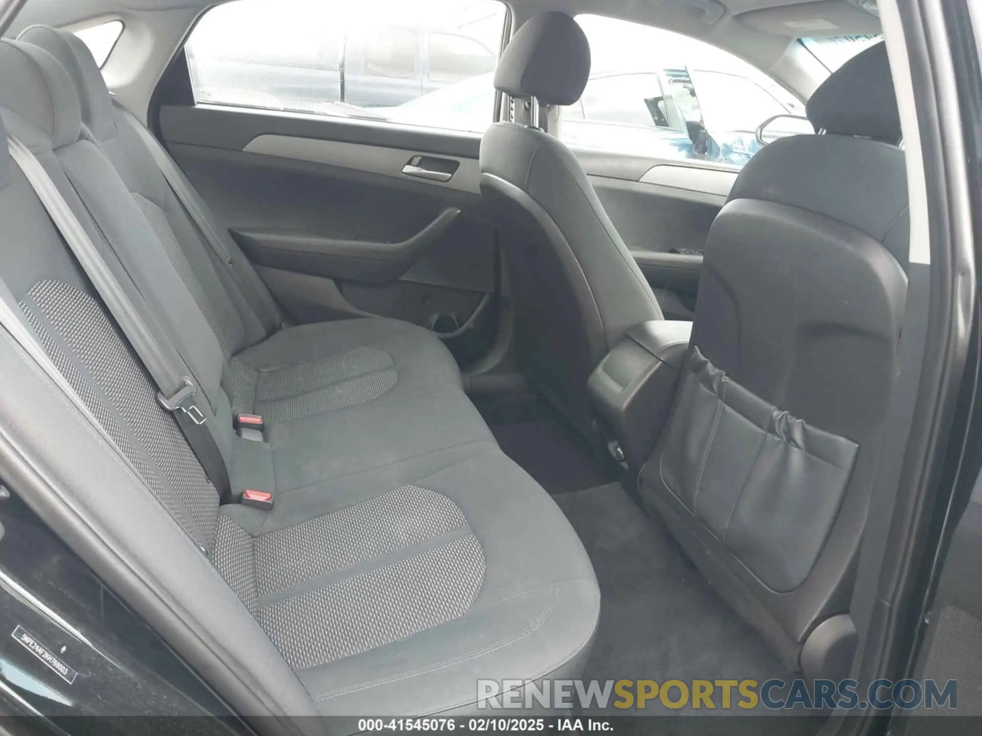 8 Photograph of a damaged car 5NPE24AF2KH769003 HYUNDAI SONATA 2019
