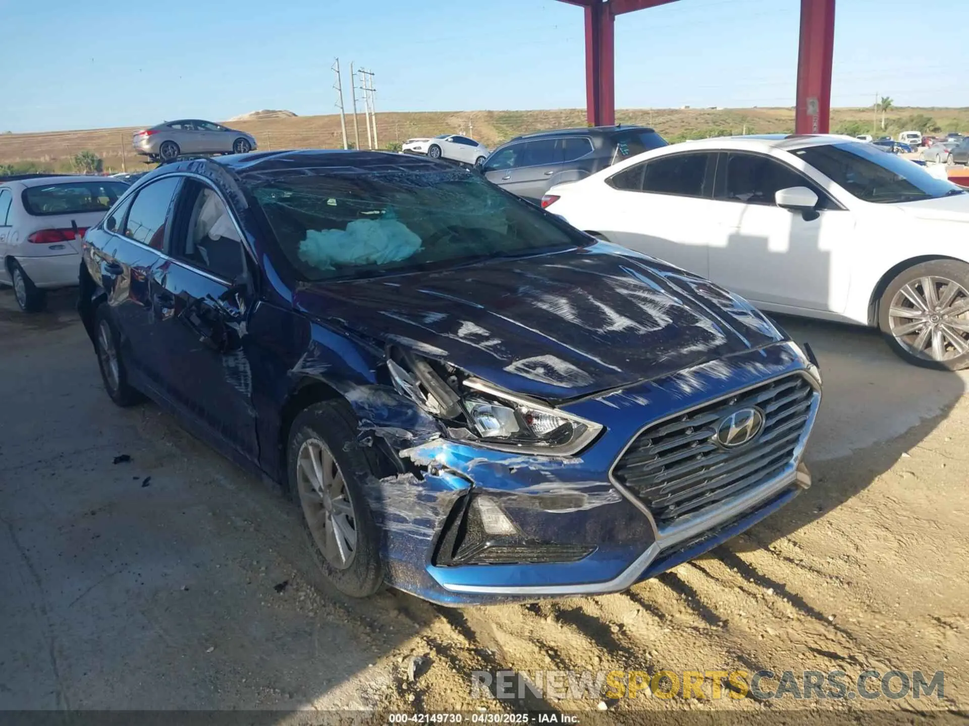 1 Фотография поврежденного автомобиля 5NPE24AF2KH780972 HYUNDAI SONATA 2019
