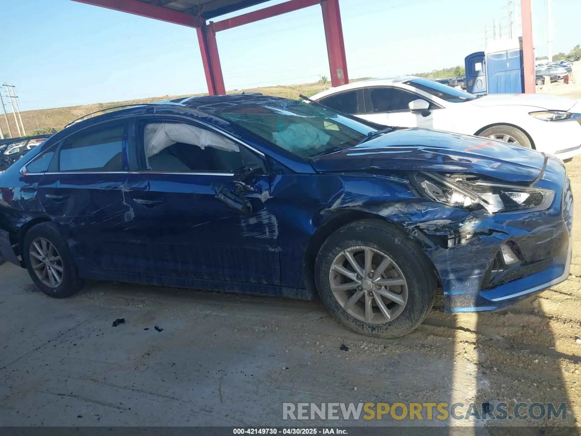 12 Фотография поврежденного автомобиля 5NPE24AF2KH780972 HYUNDAI SONATA 2019