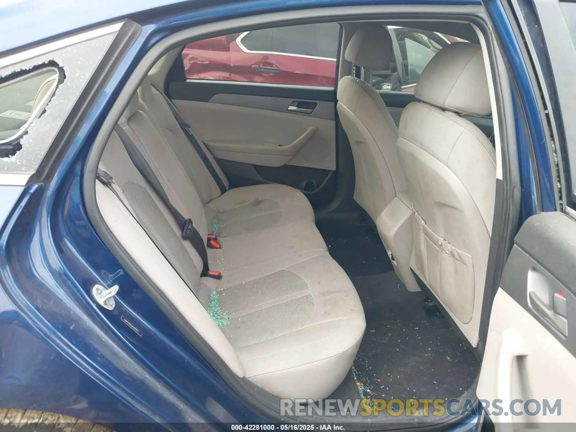 8 Фотография поврежденного автомобиля 5NPE24AF2KH789977 HYUNDAI SONATA 2019
