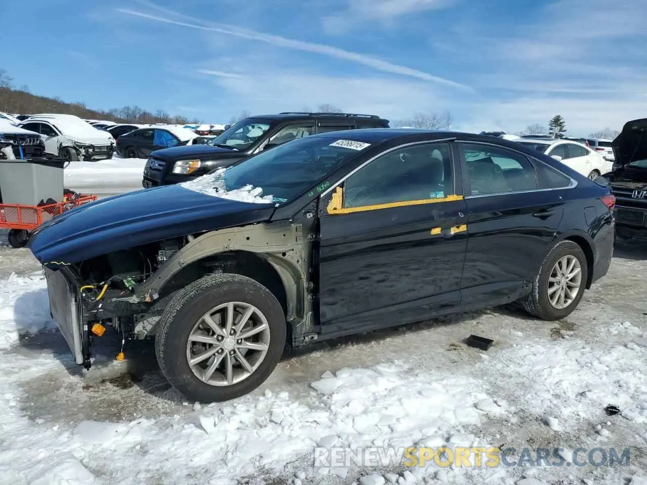 1 Photograph of a damaged car 5NPE24AF2KH796153 HYUNDAI SONATA 2019